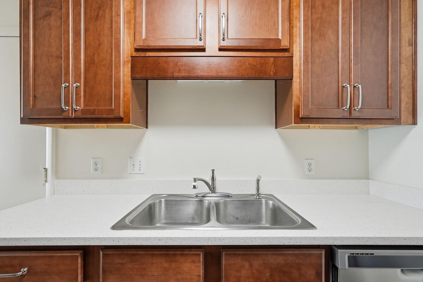 KELLY HILL ESTATES - Residential Lease