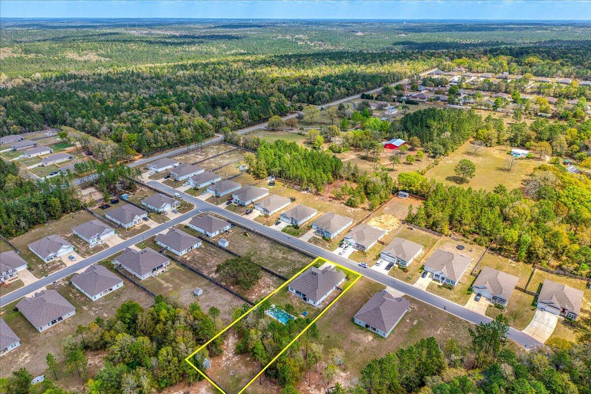 HILLWOOD ESTATES. - Residential