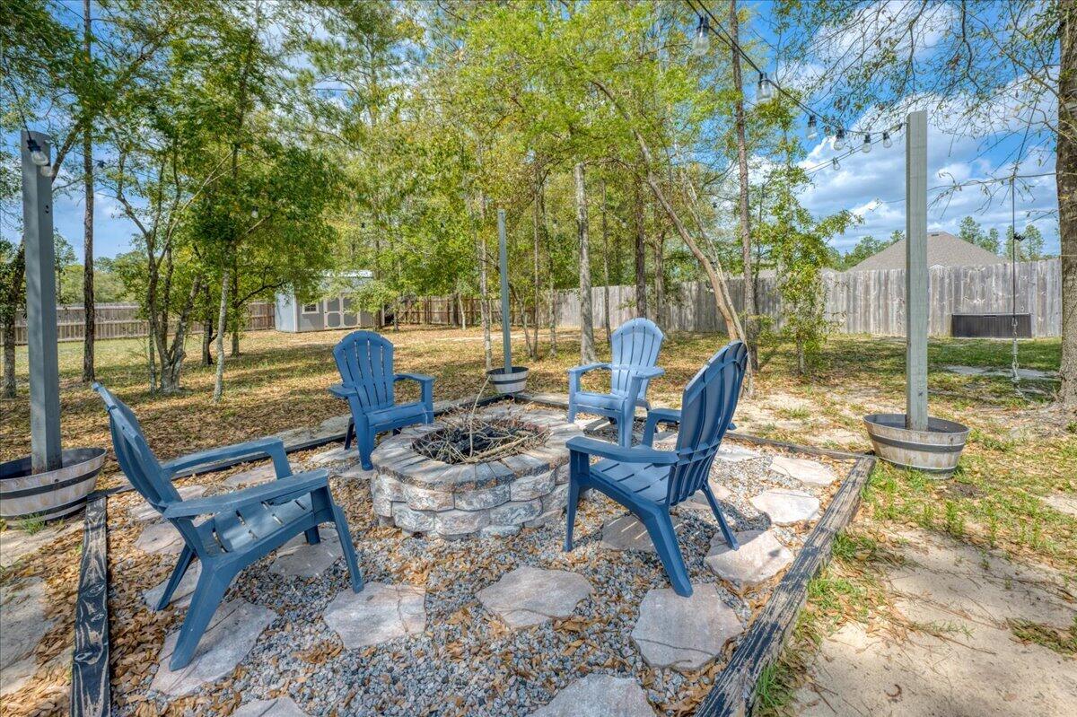 HILLWOOD ESTATES. - Residential