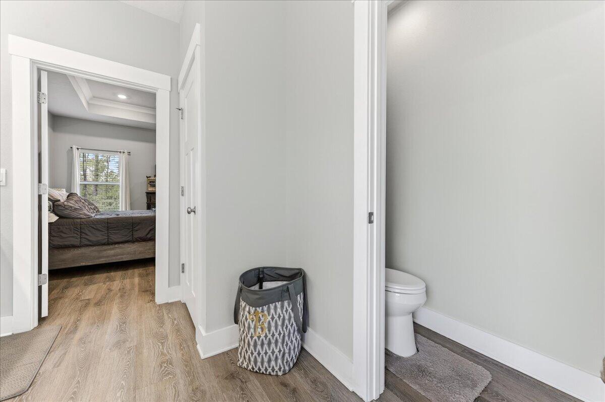 HILLWOOD ESTATES. - Residential