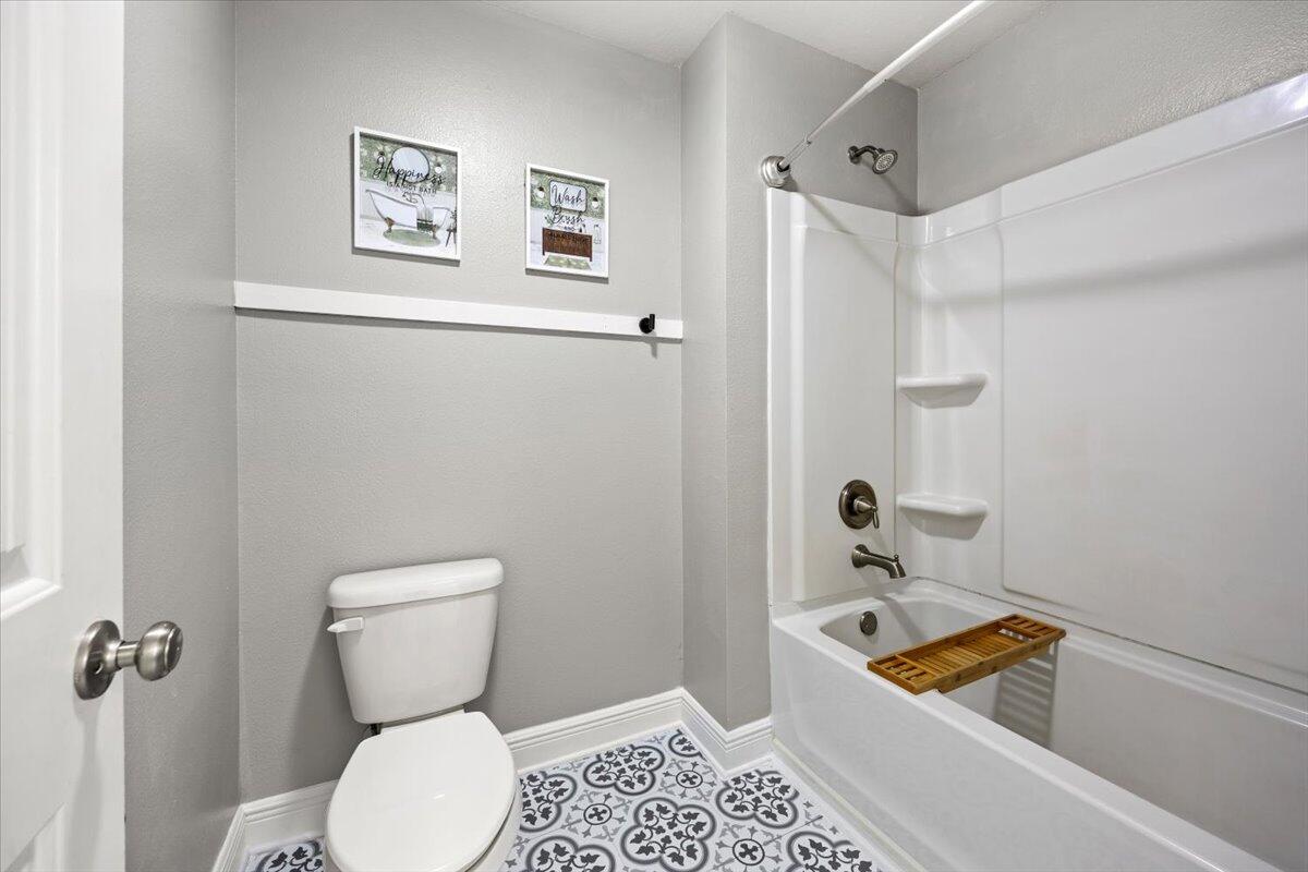 WATERFORD SOUND - Residential