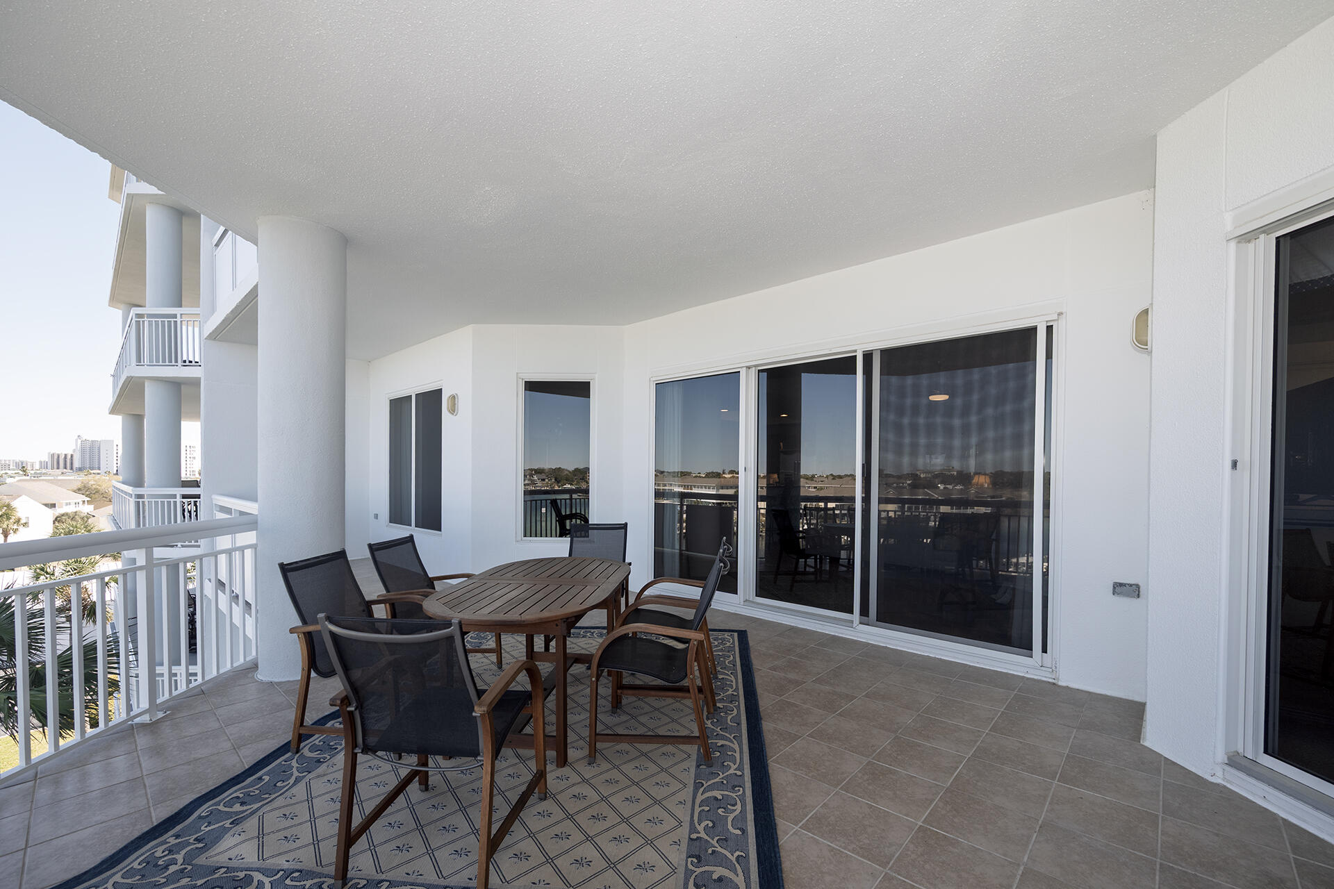 HARBOR LANDING - Residential