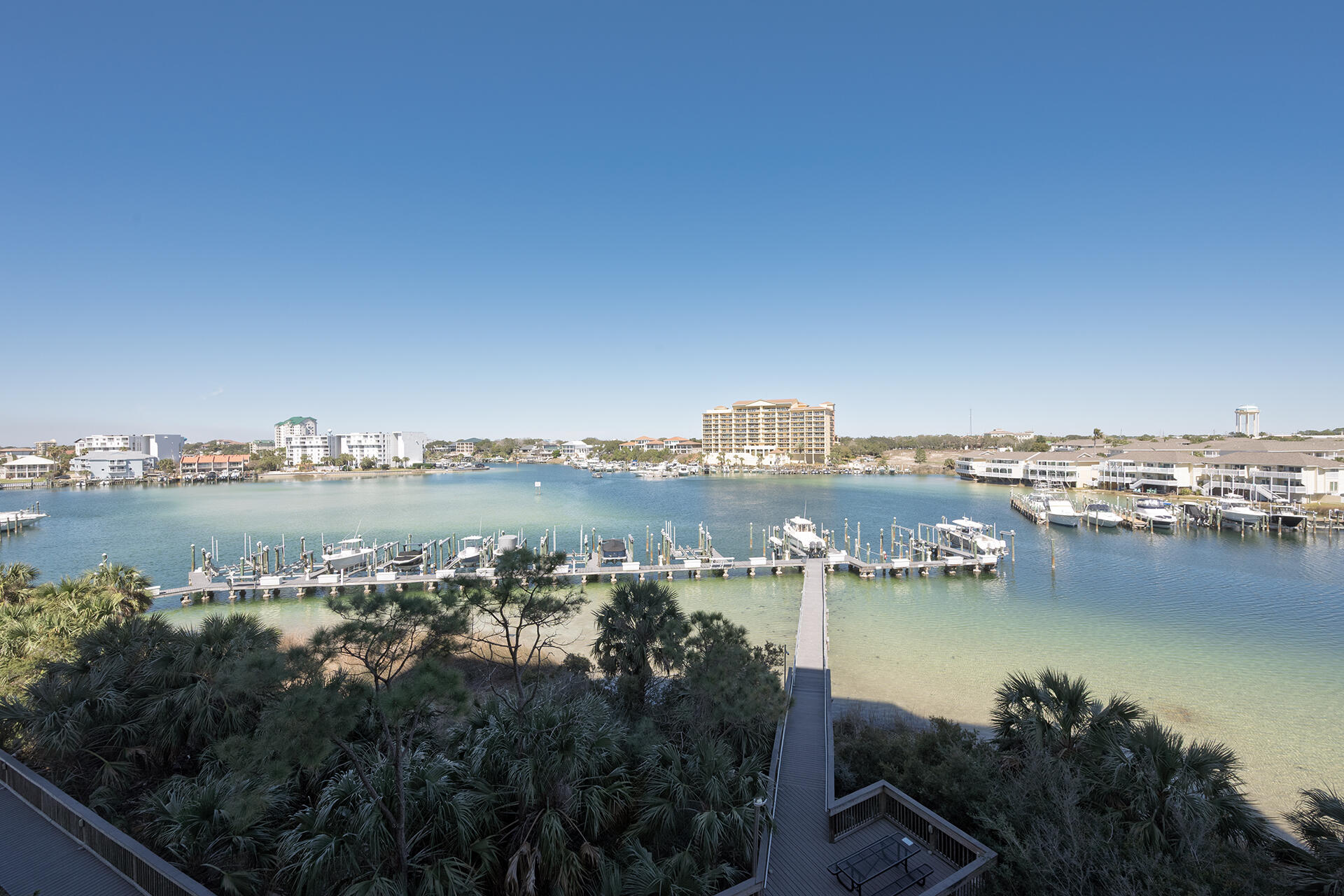 HARBOR LANDING - Residential