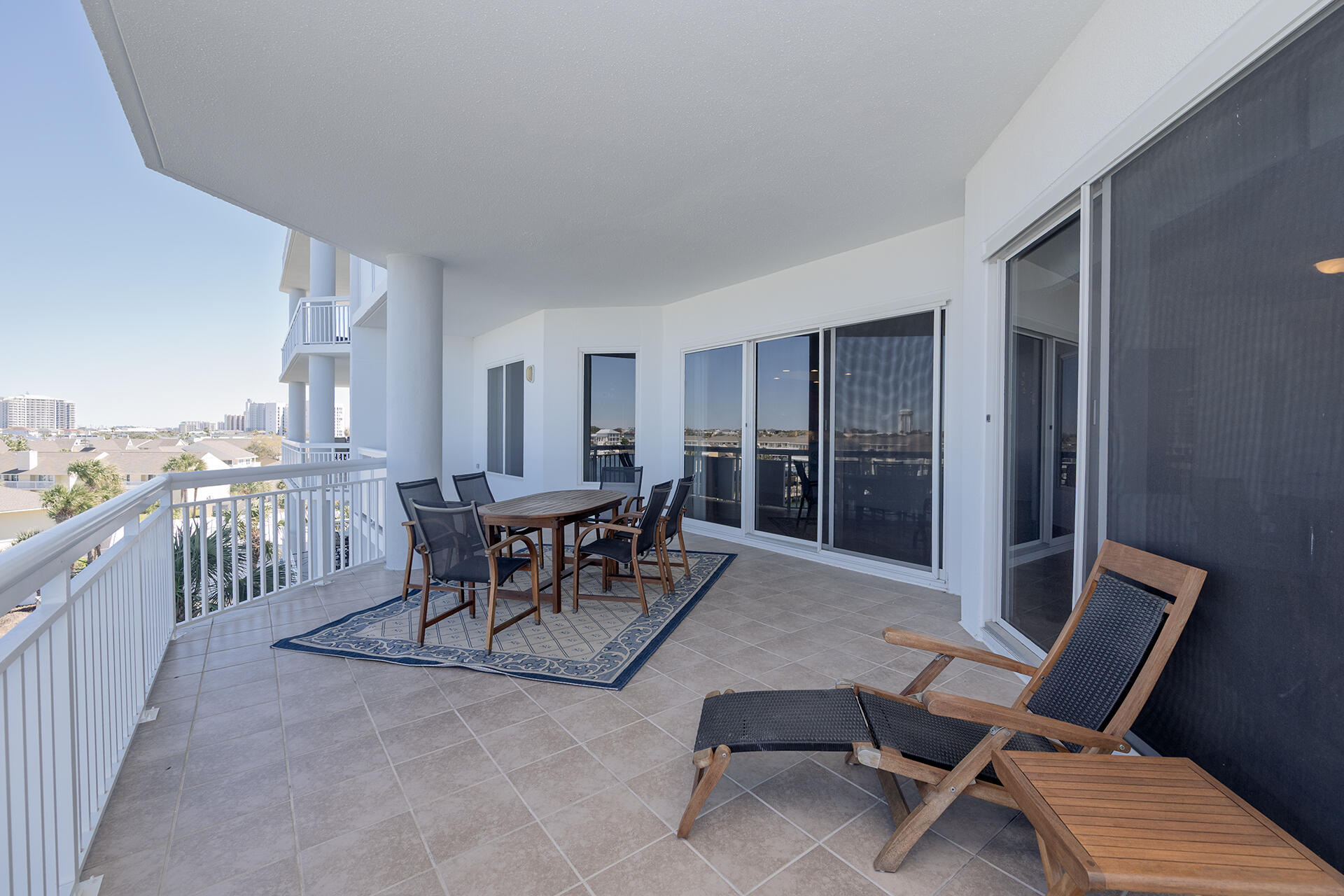 HARBOR LANDING - Residential