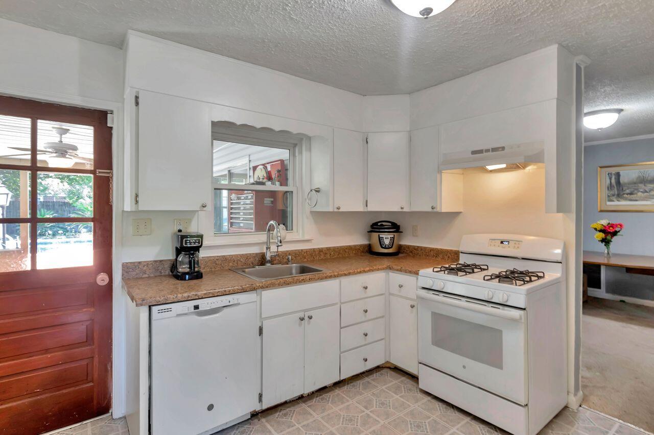 BEL AIR 1ST ADDN - Residential