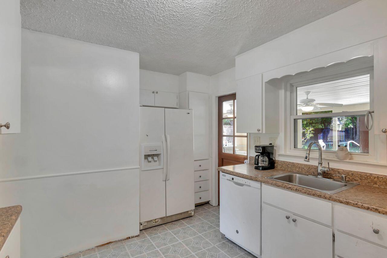 BEL AIR 1ST ADDN - Residential