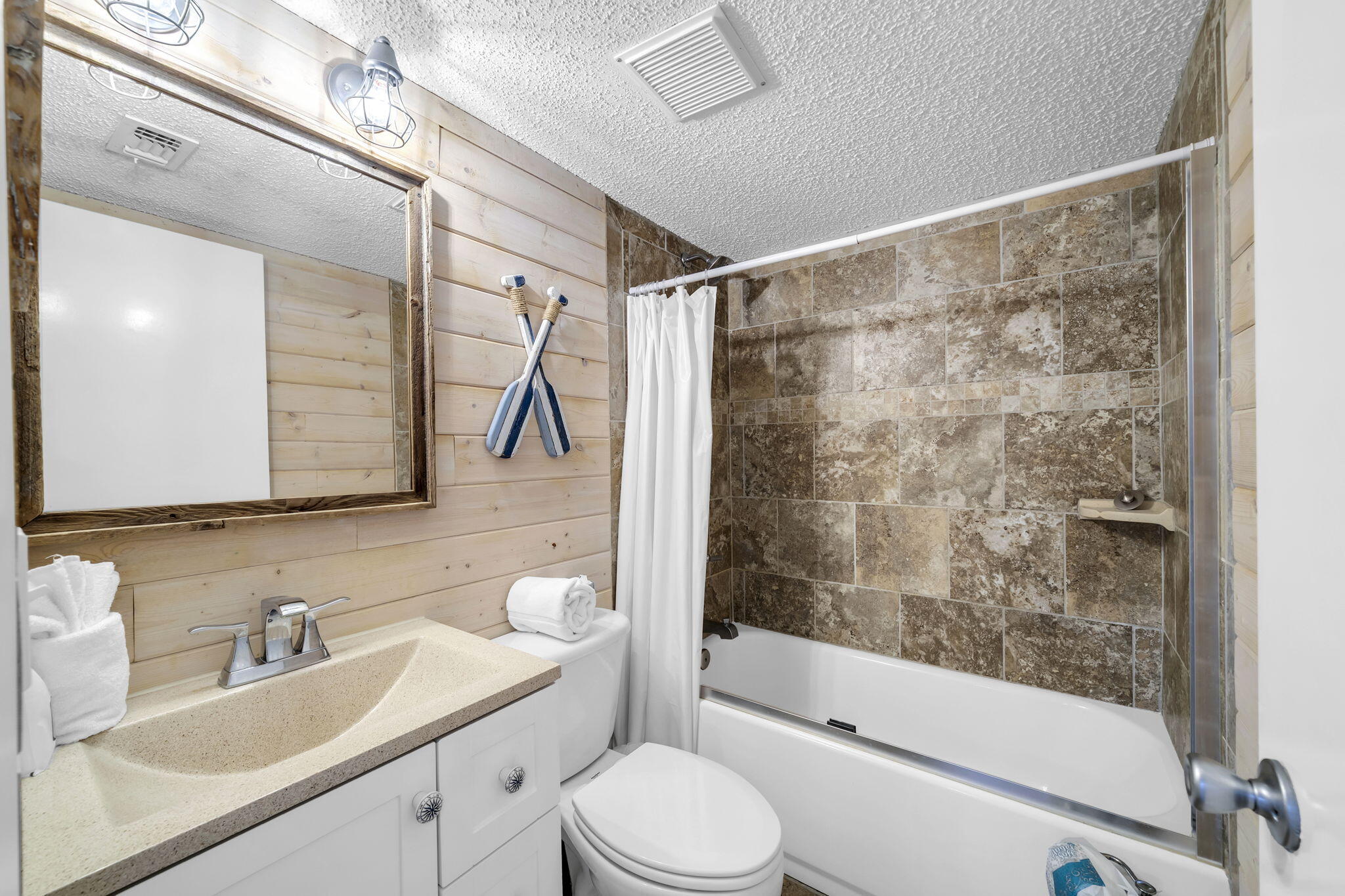 676 Santa Rosa Boulevard 1K