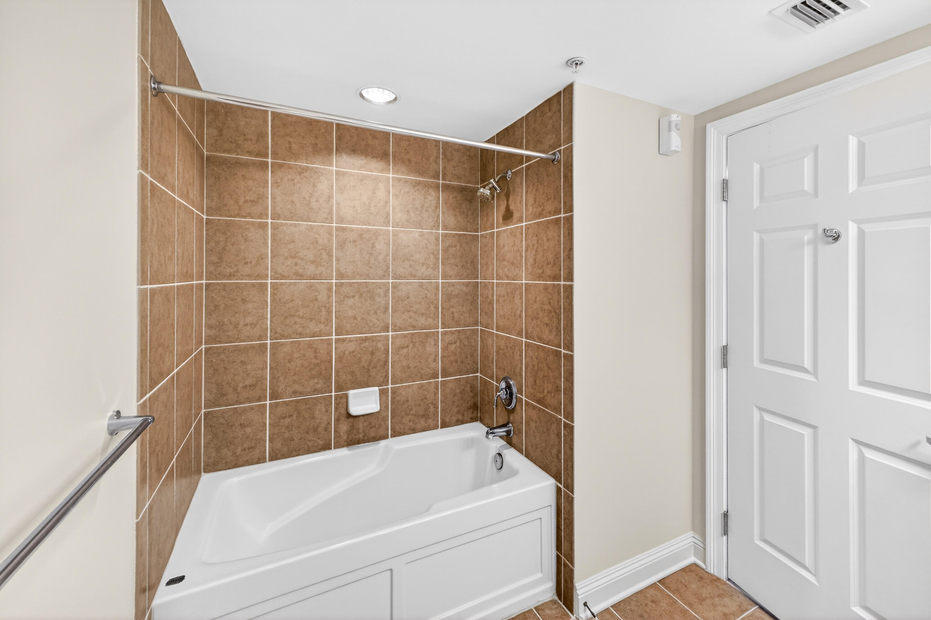 ONE BEACH CLUB DRIVE - Residential