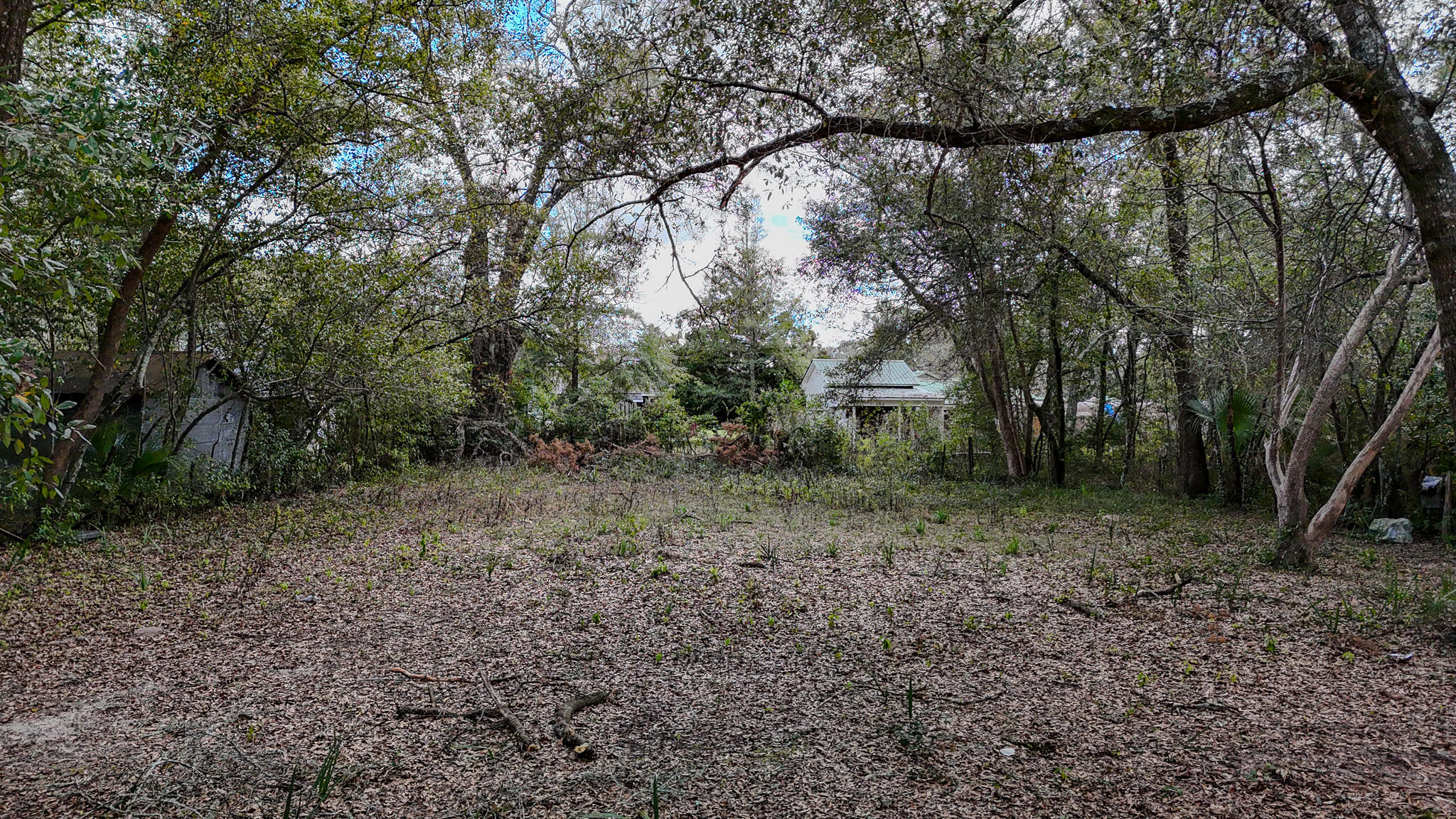 METES & BOUNDS - Land