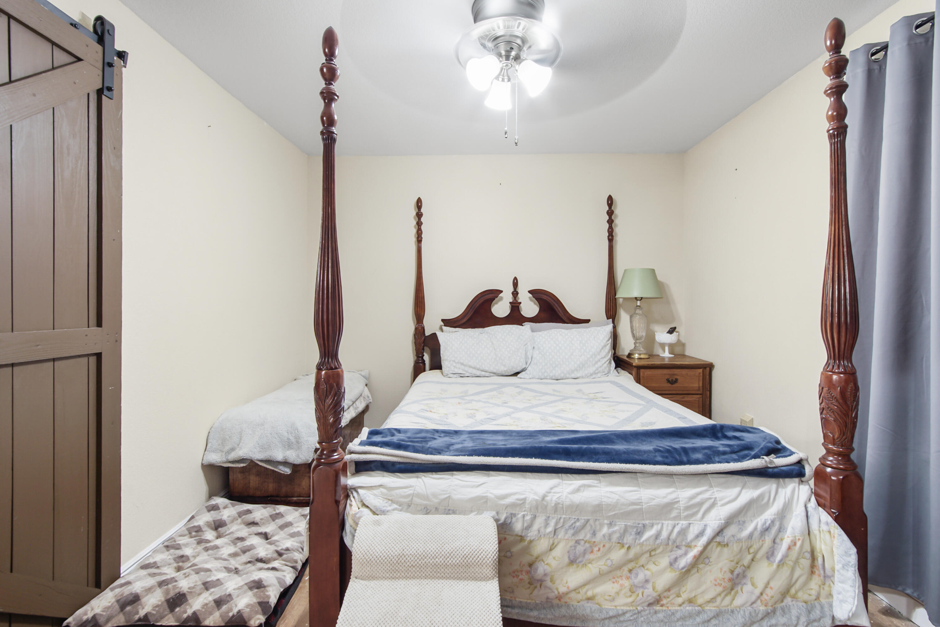 GARNIERS BEACH - Residential