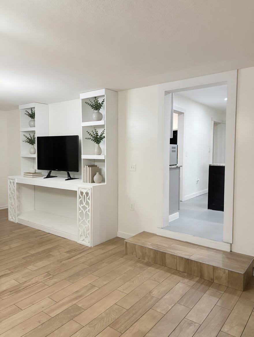 GARNIERS BEACH - Residential