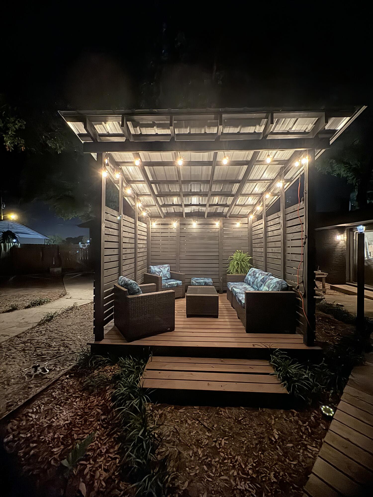 GARNIERS BEACH - Residential