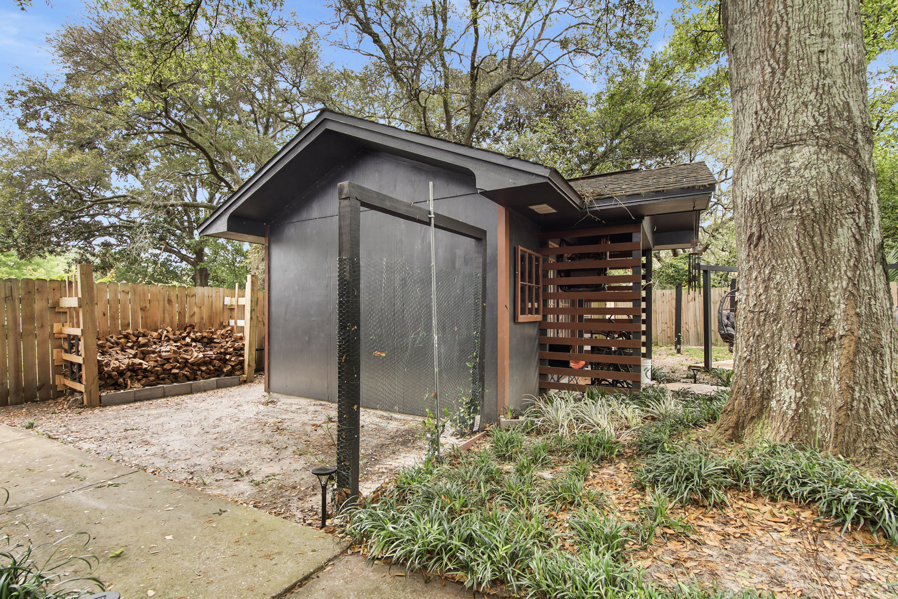 GARNIERS BEACH - Residential