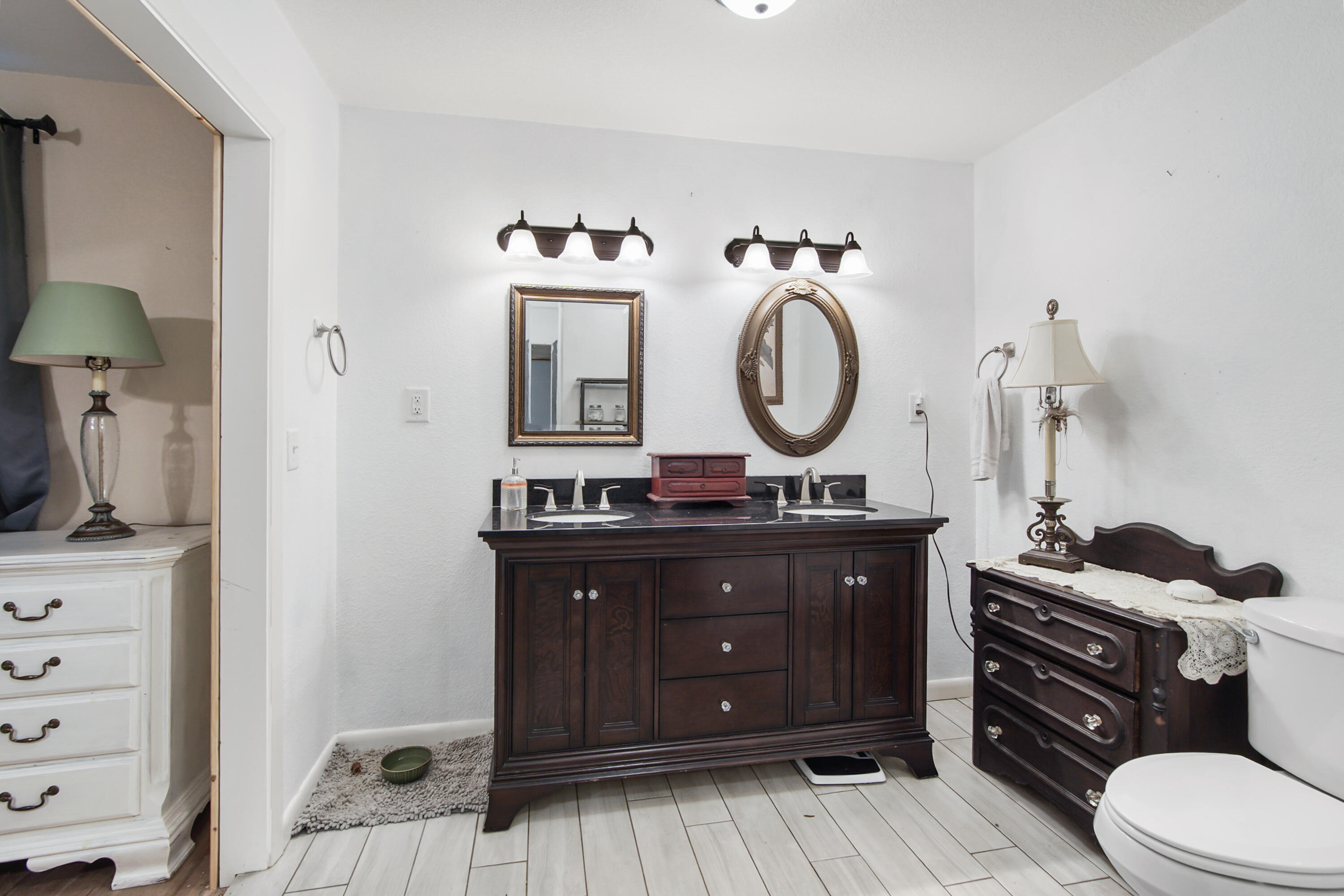 GARNIERS BEACH - Residential