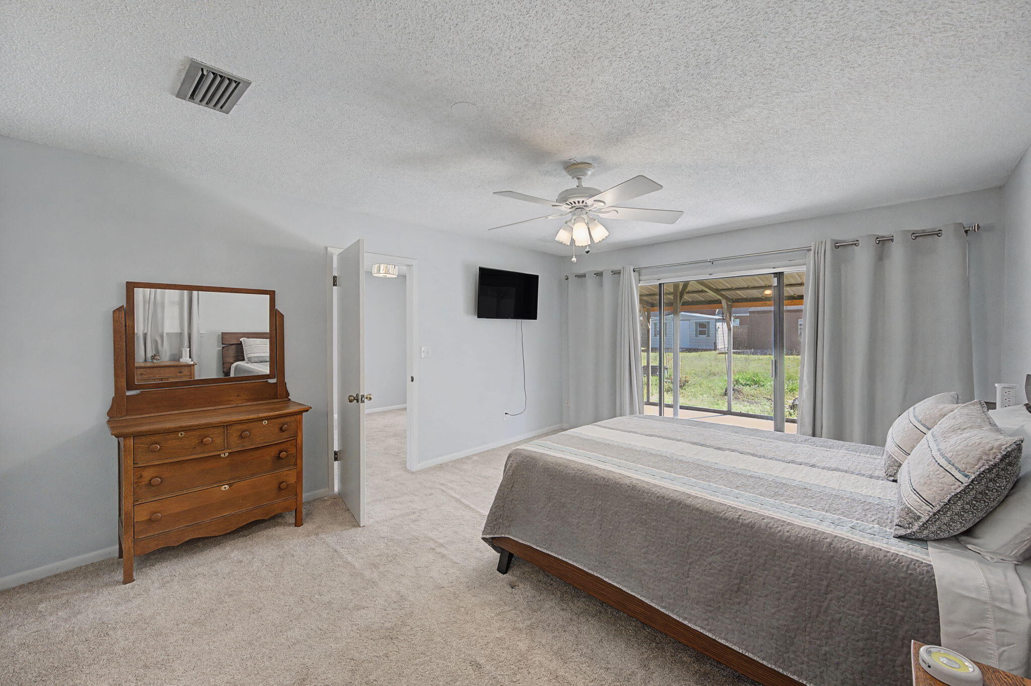 METES & BOUNDS - Residential Lease