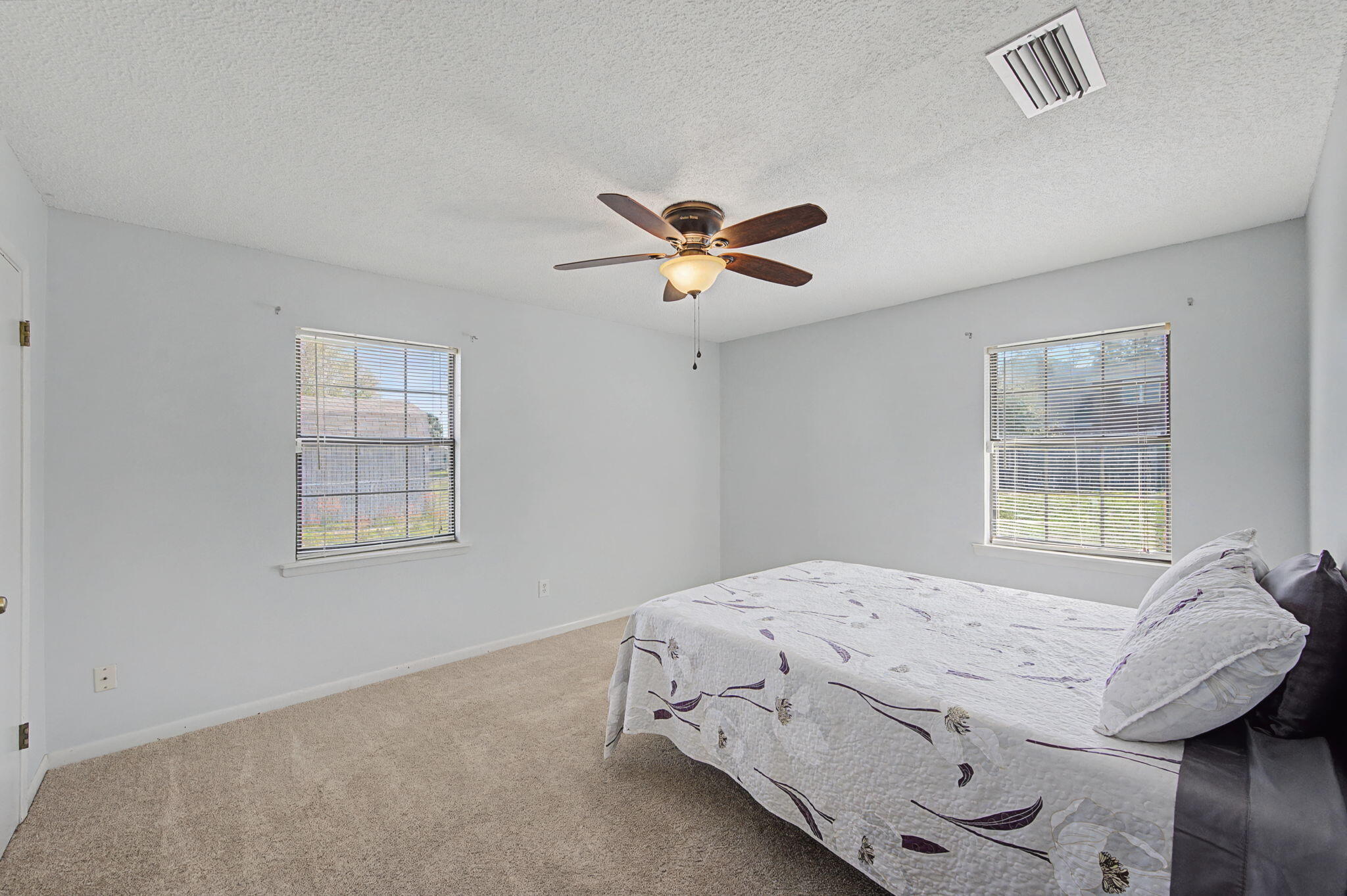 METES & BOUNDS - Residential Lease