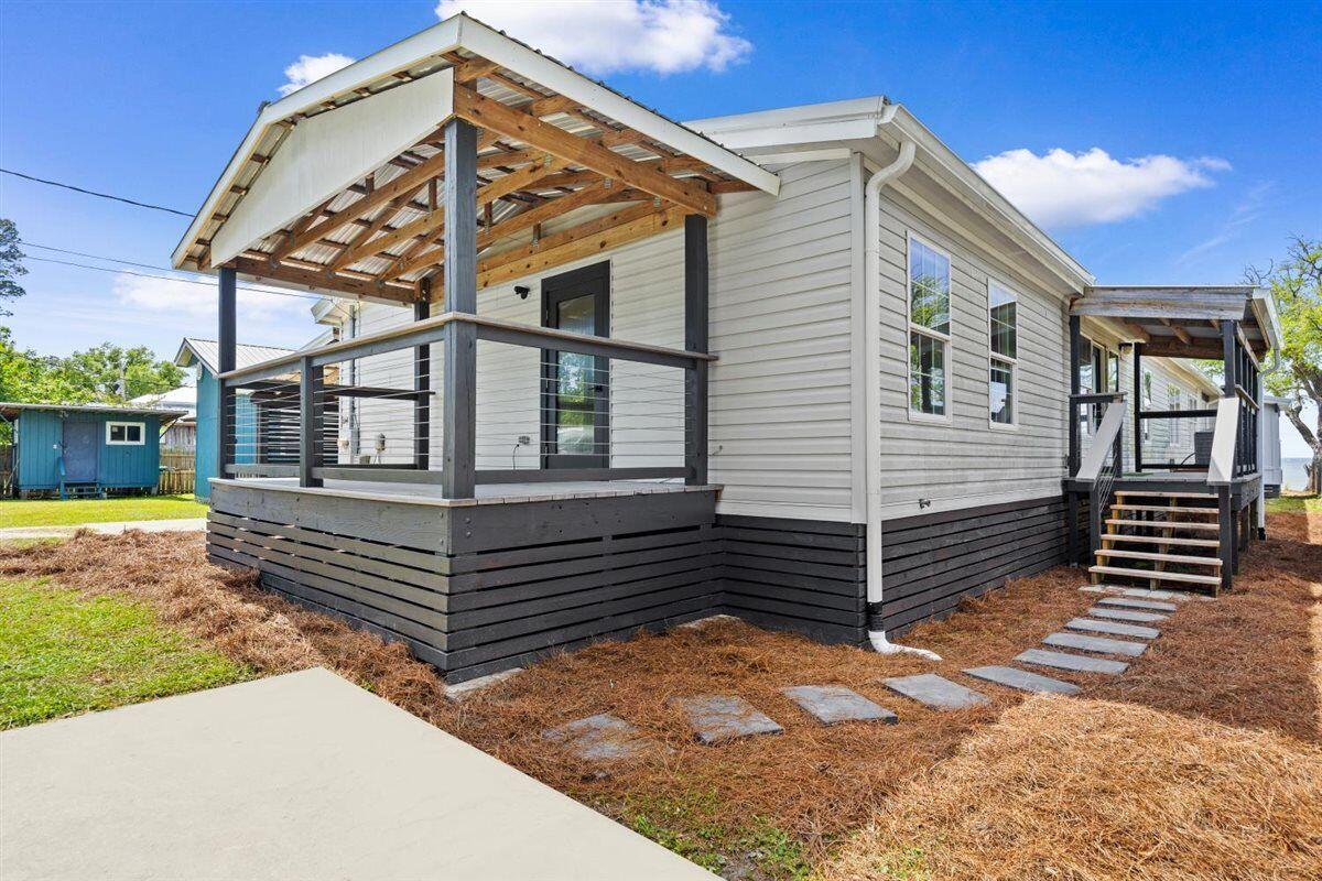 LAGNIAPPE BEACH - Residential