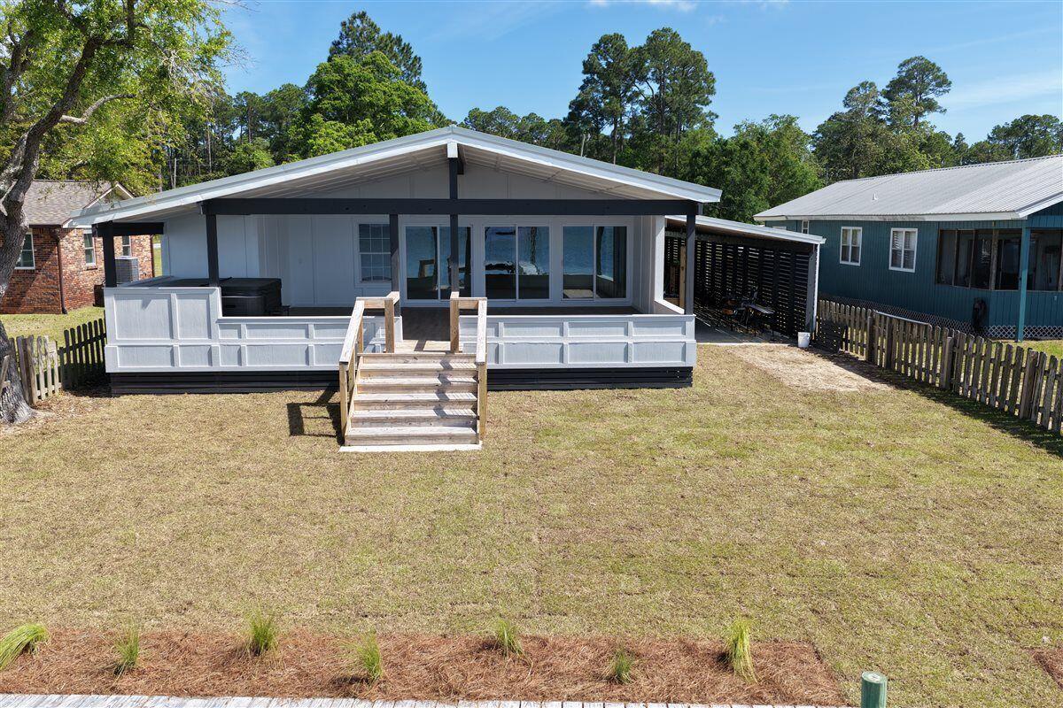 LAGNIAPPE BEACH - Residential