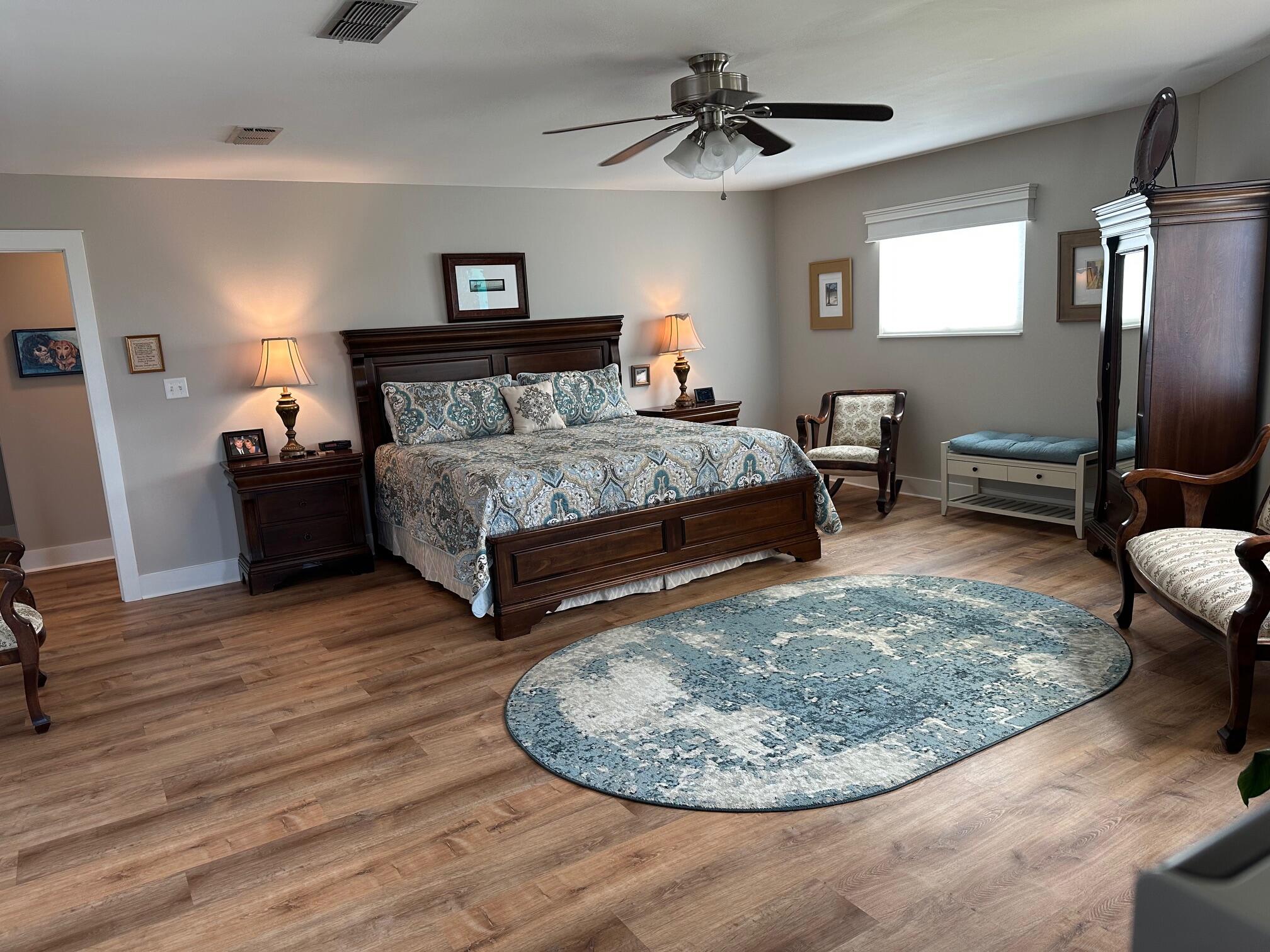 DOLPHIN COVE ESTATES - Residential