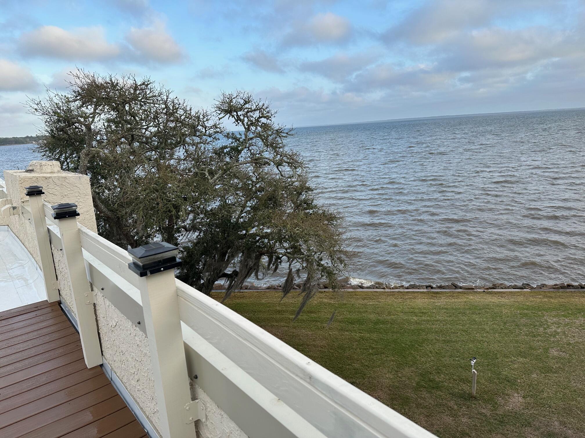 DOLPHIN COVE ESTATES - Residential