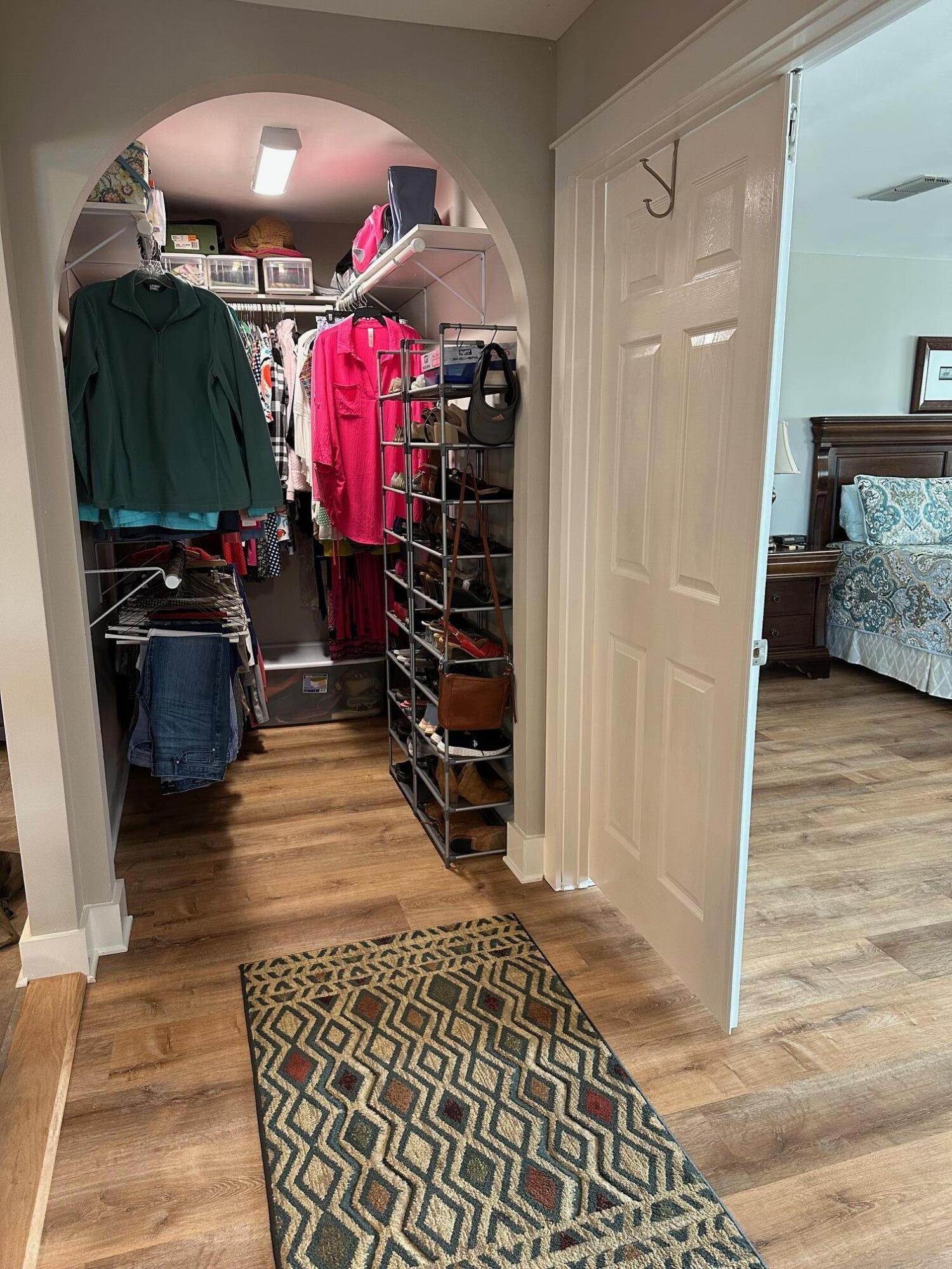 DOLPHIN COVE ESTATES - Residential