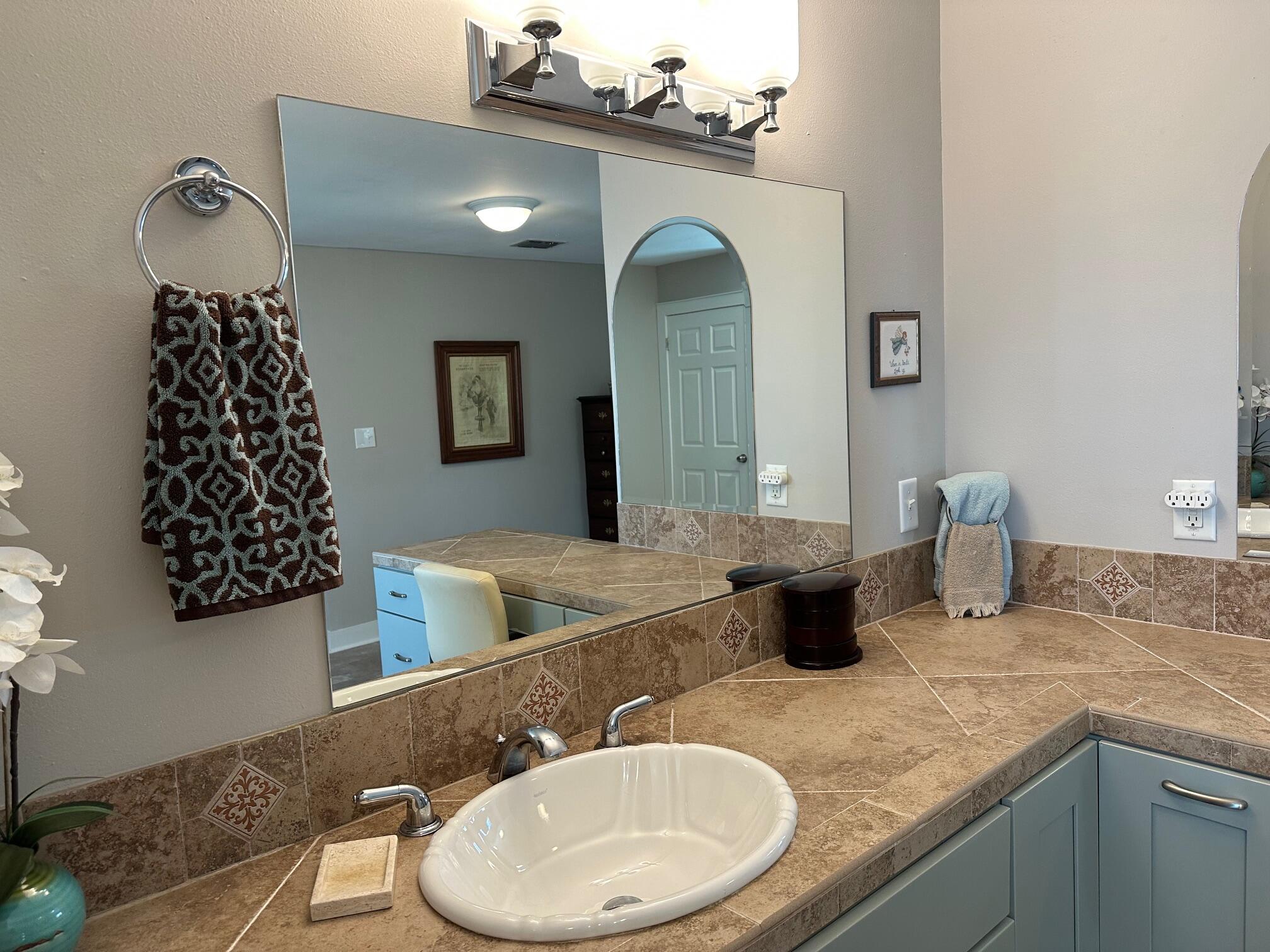 DOLPHIN COVE ESTATES - Residential