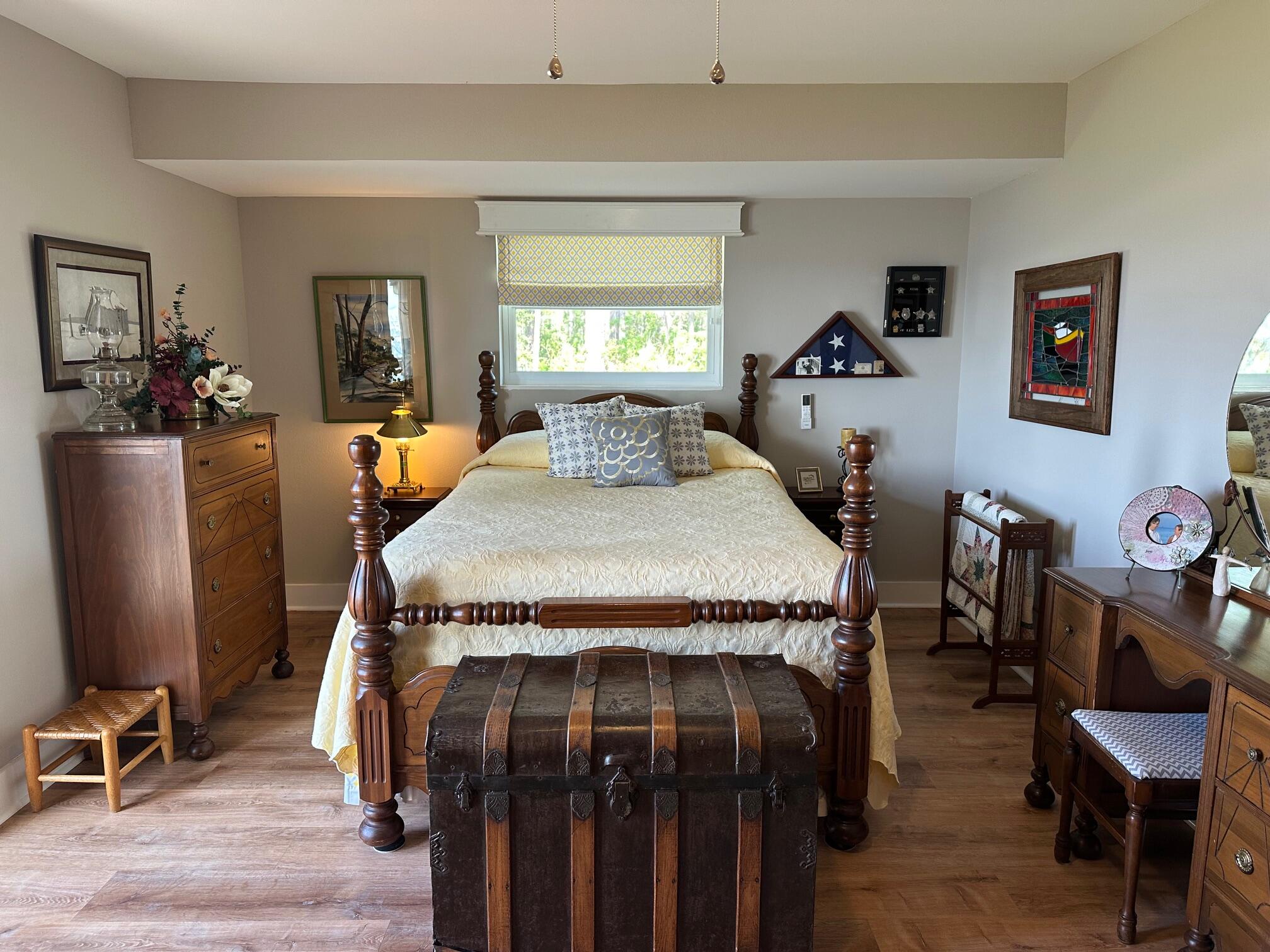 DOLPHIN COVE ESTATES - Residential