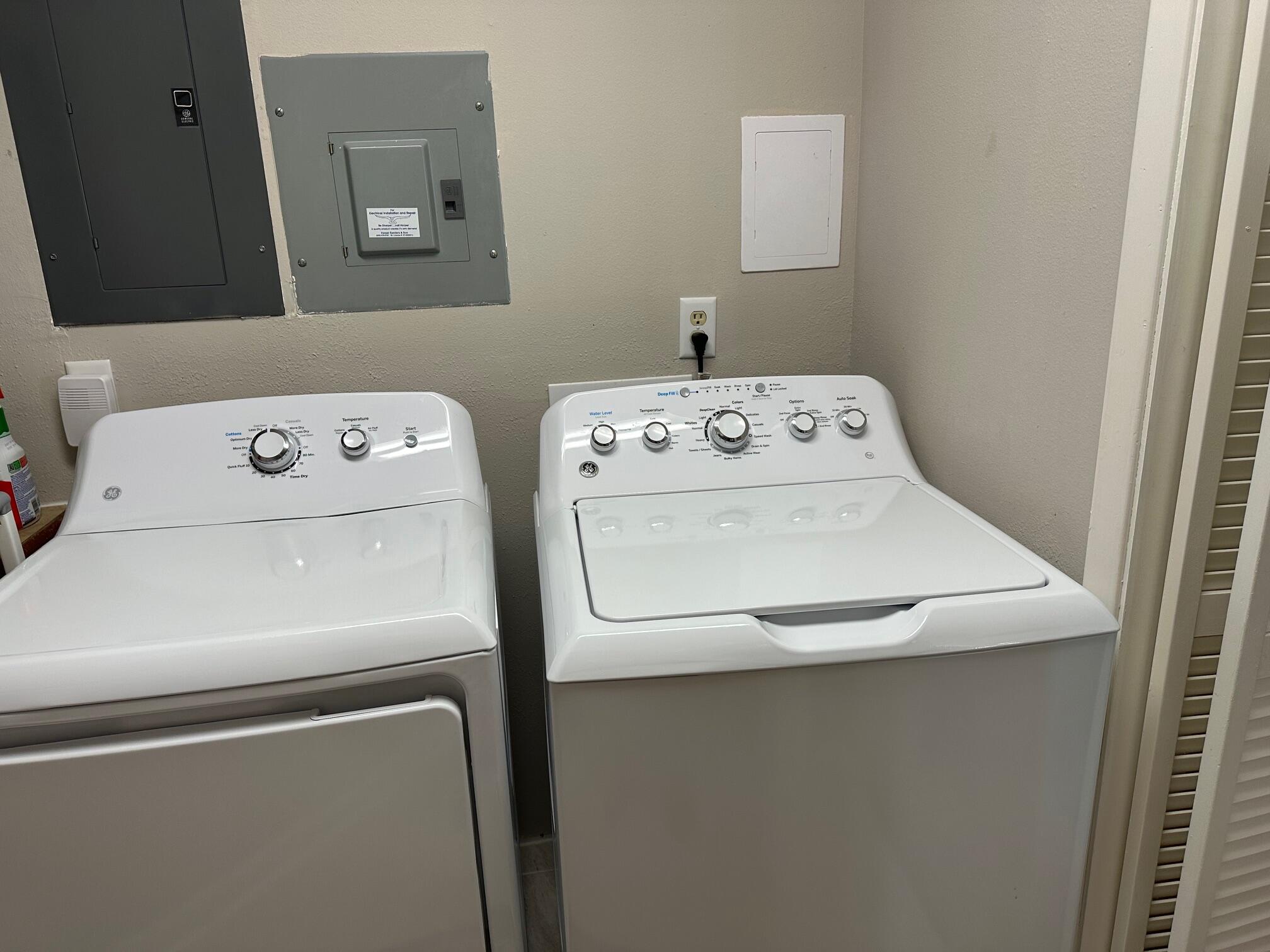 DOLPHIN COVE ESTATES - Residential