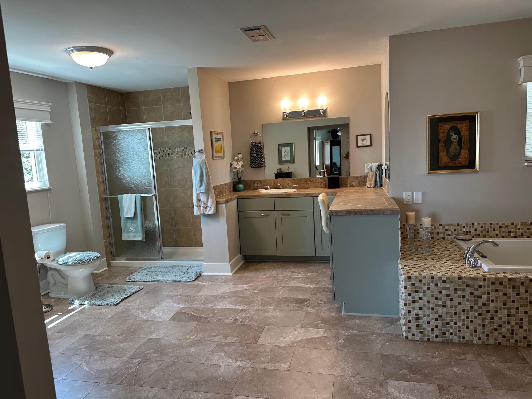 DOLPHIN COVE ESTATES - Residential