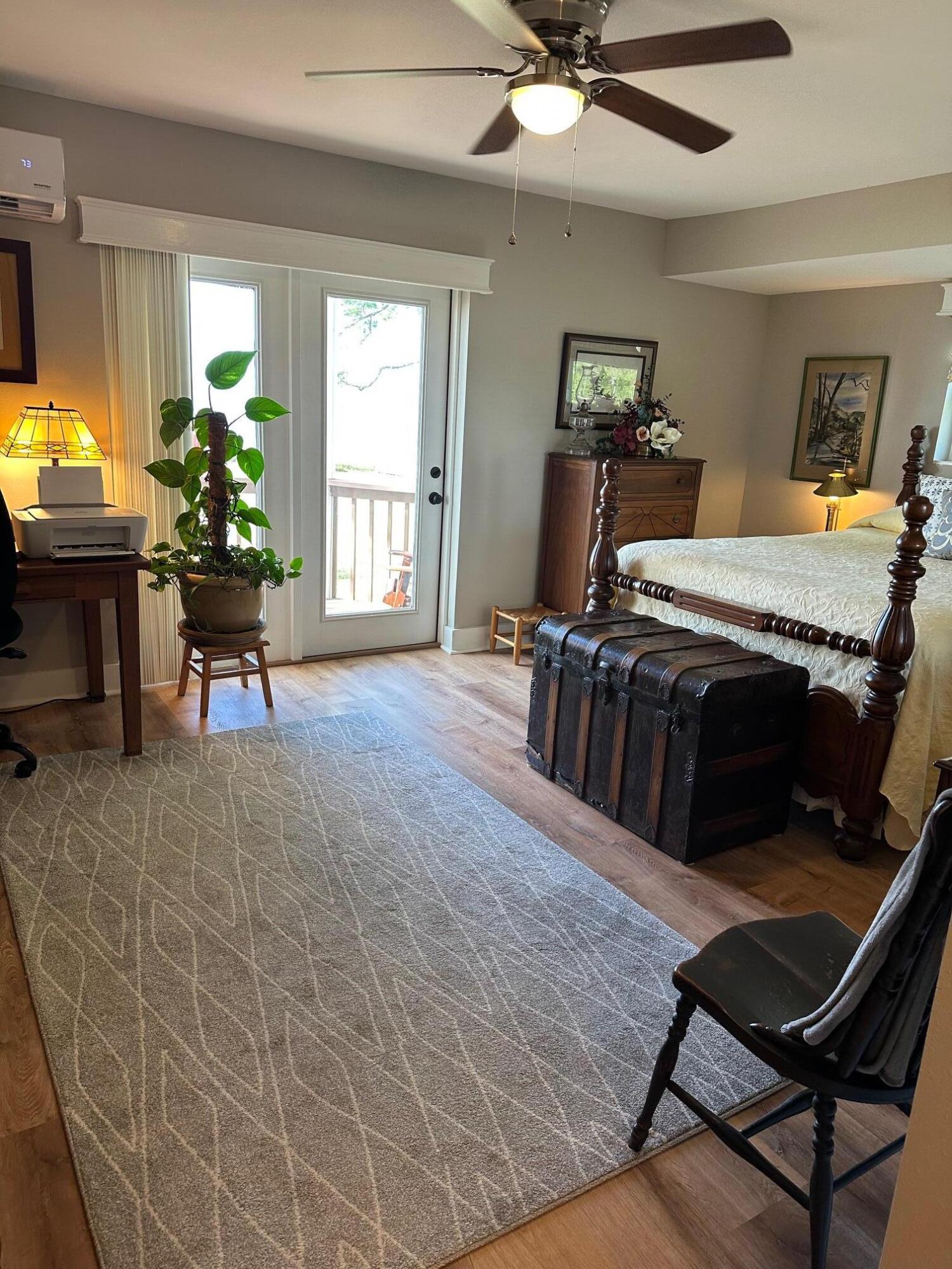 DOLPHIN COVE ESTATES - Residential