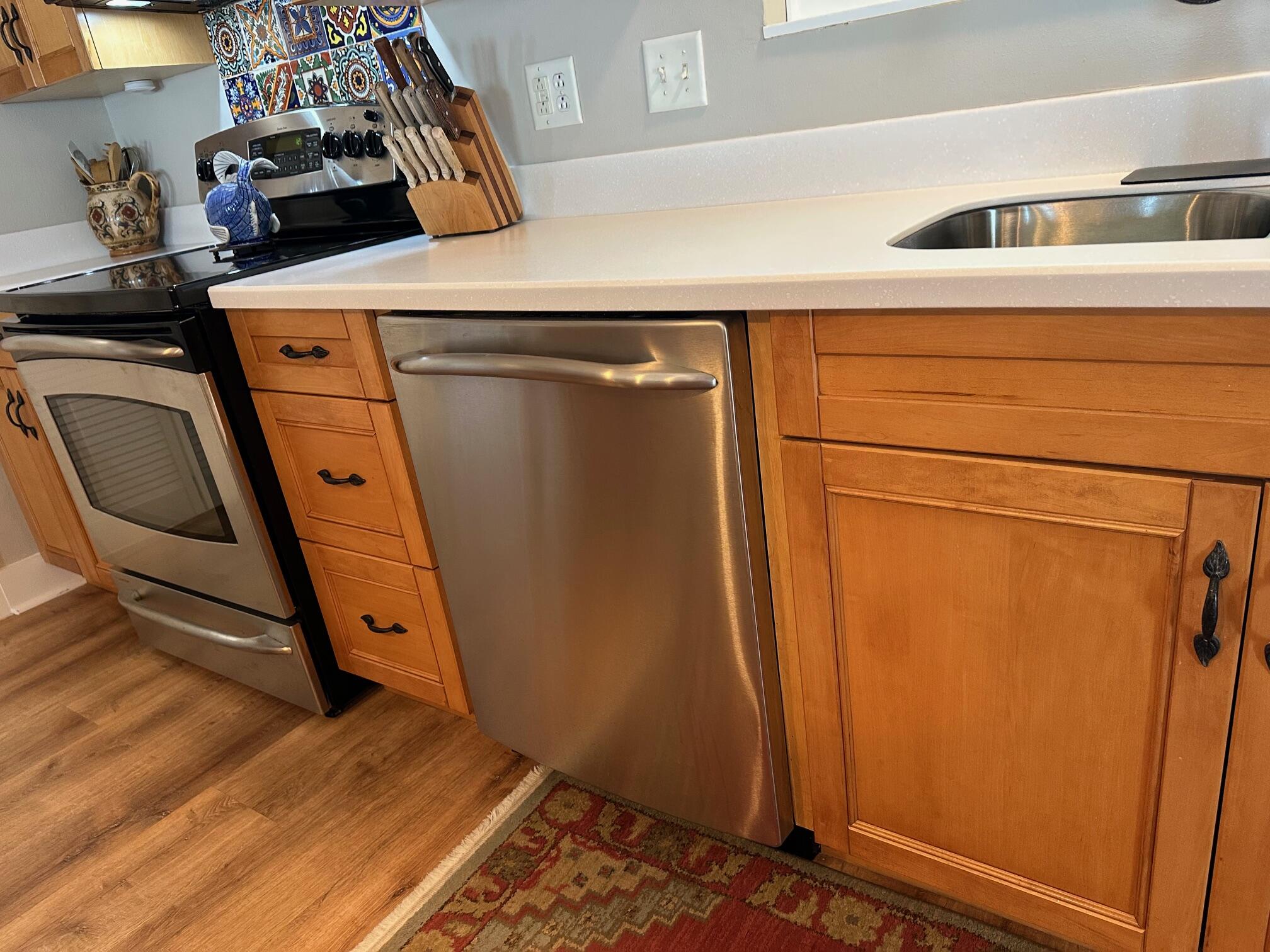 DOLPHIN COVE ESTATES - Residential