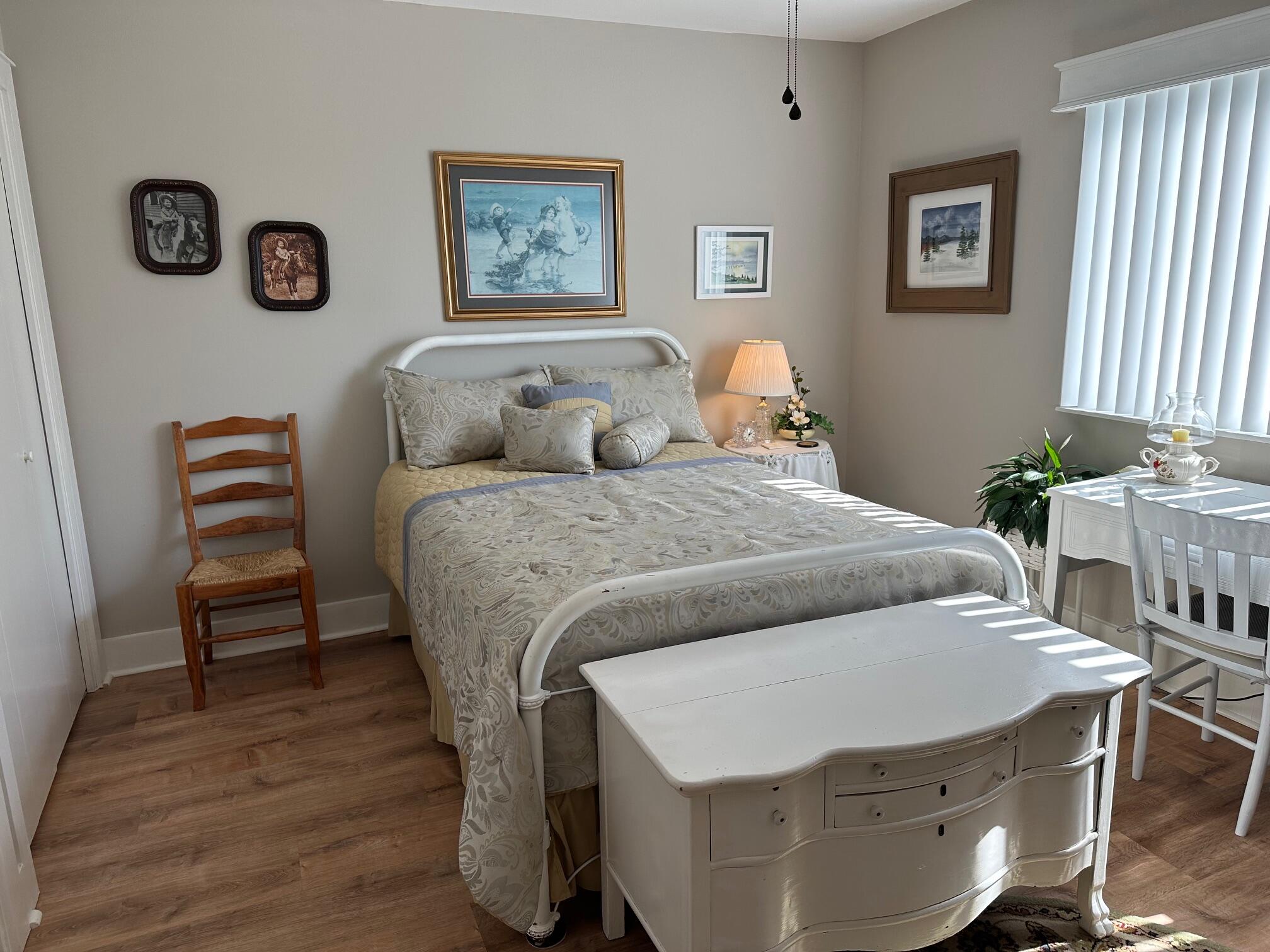 DOLPHIN COVE ESTATES - Residential