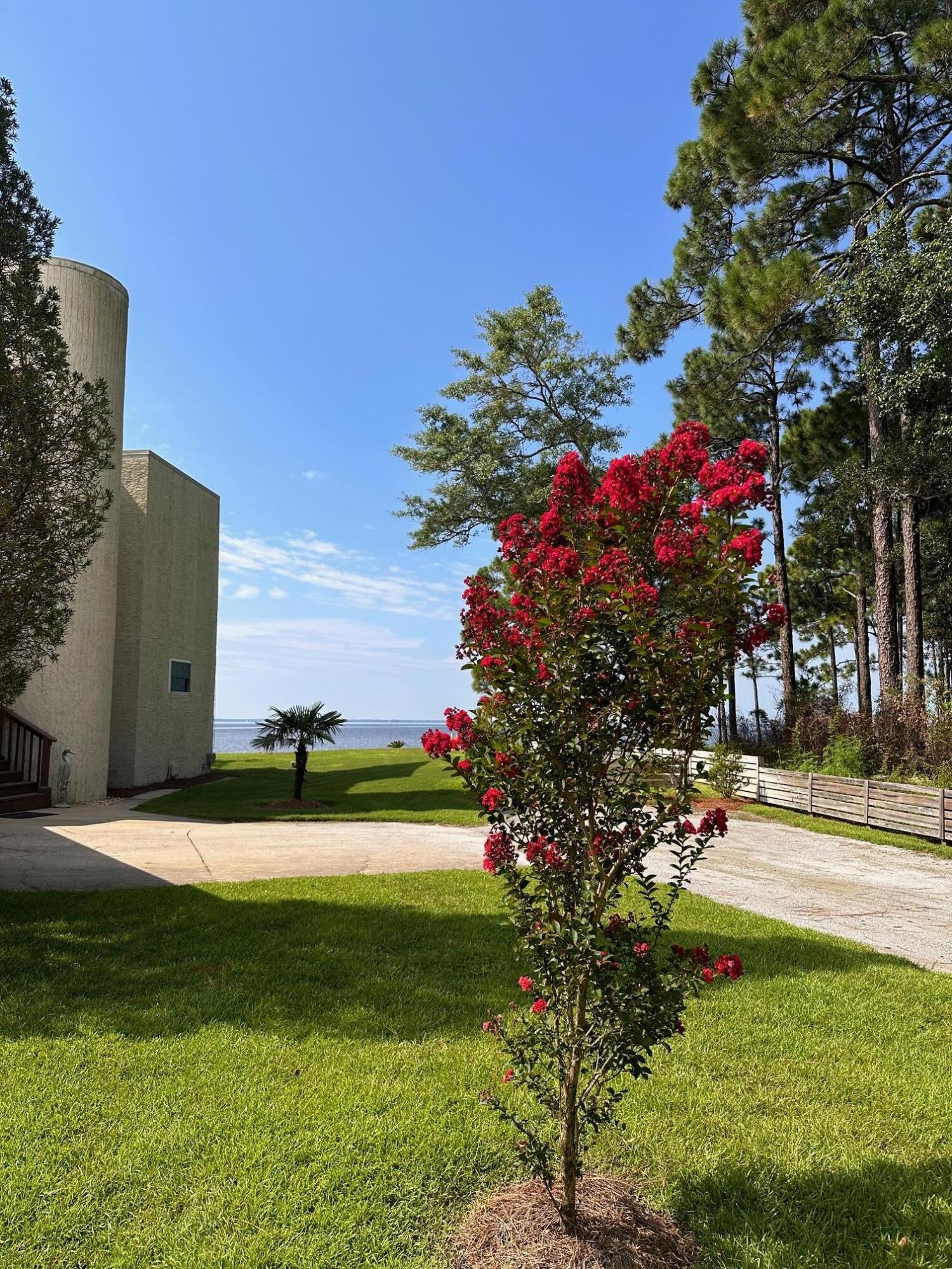 DOLPHIN COVE ESTATES - Residential