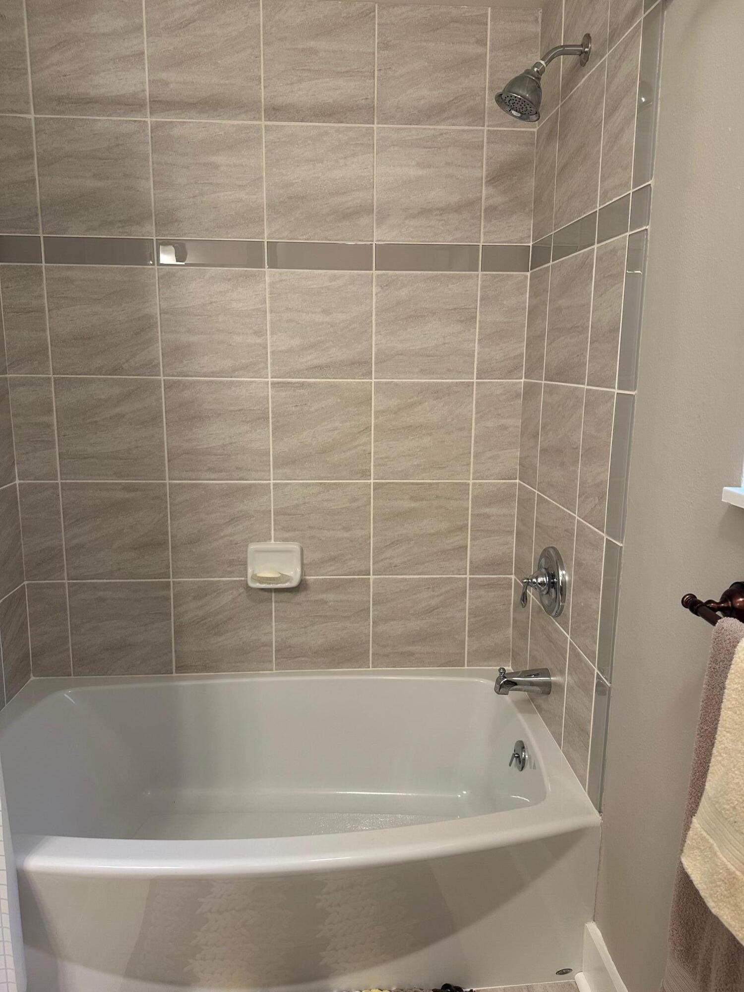 DOLPHIN COVE ESTATES - Residential