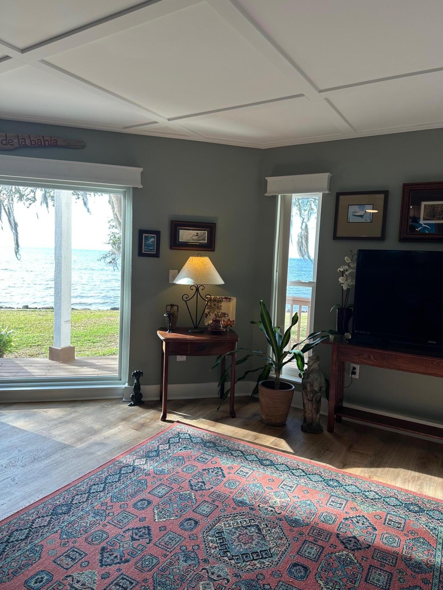 DOLPHIN COVE ESTATES - Residential