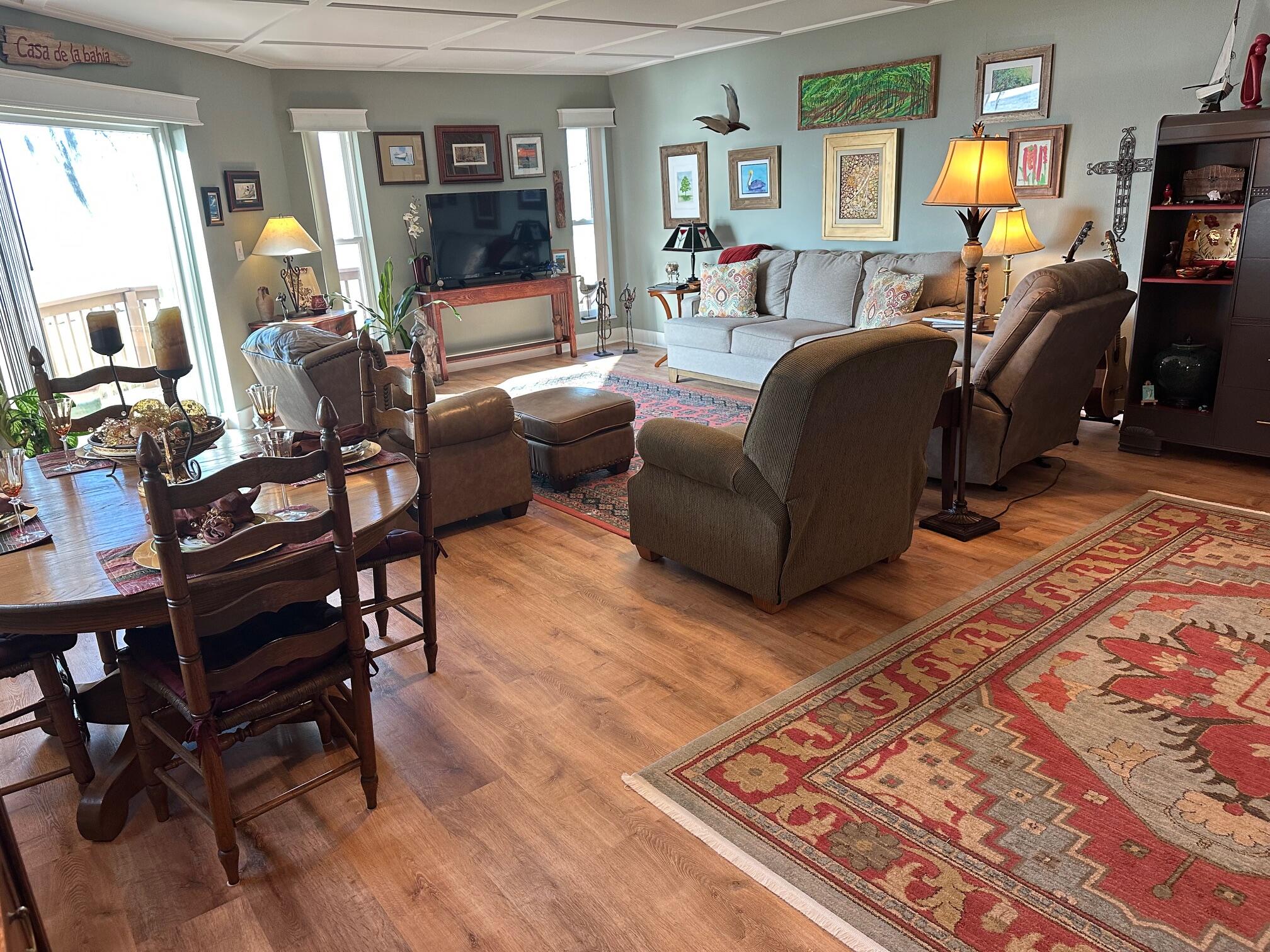 DOLPHIN COVE ESTATES - Residential