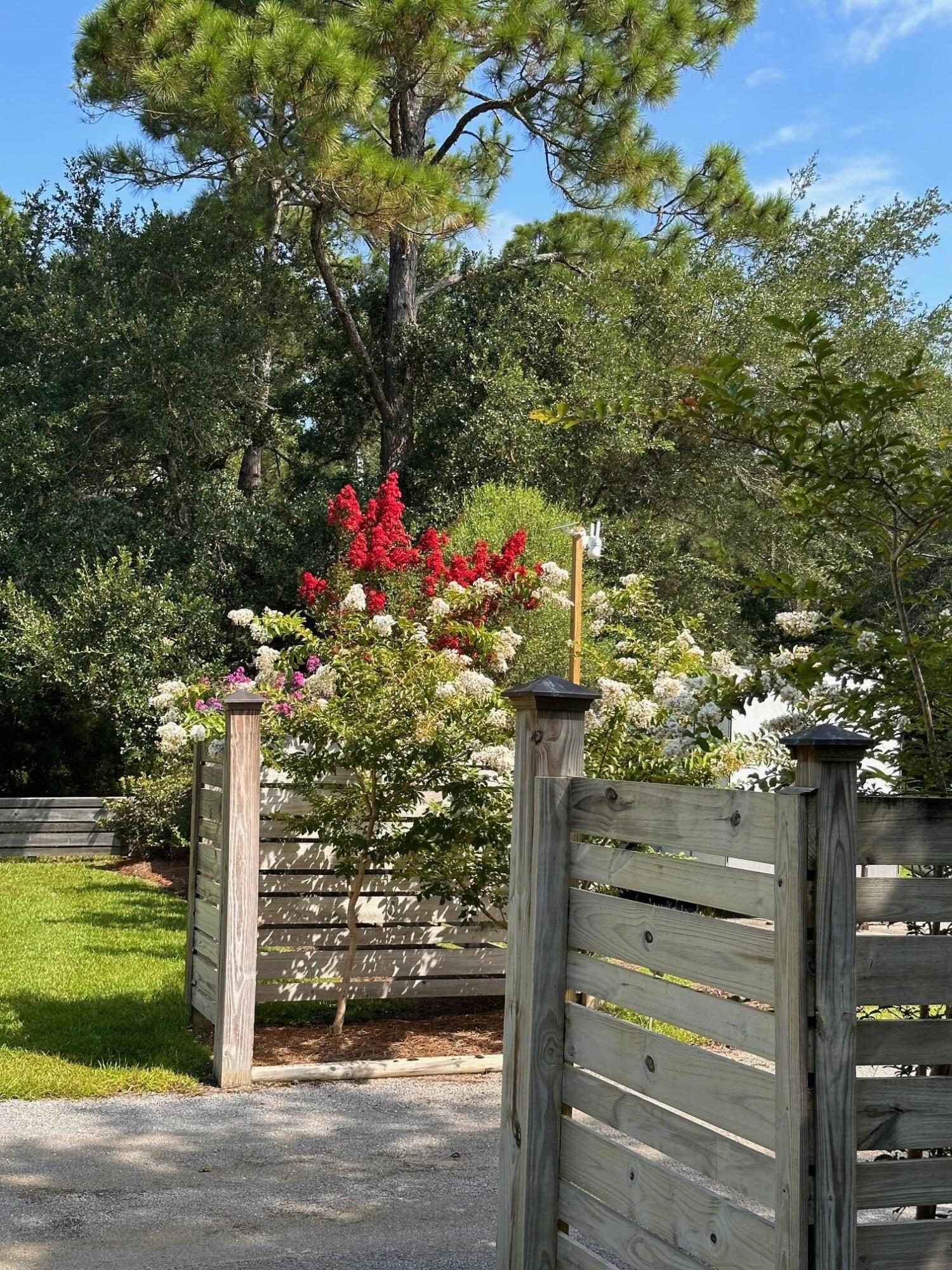 DOLPHIN COVE ESTATES - Residential