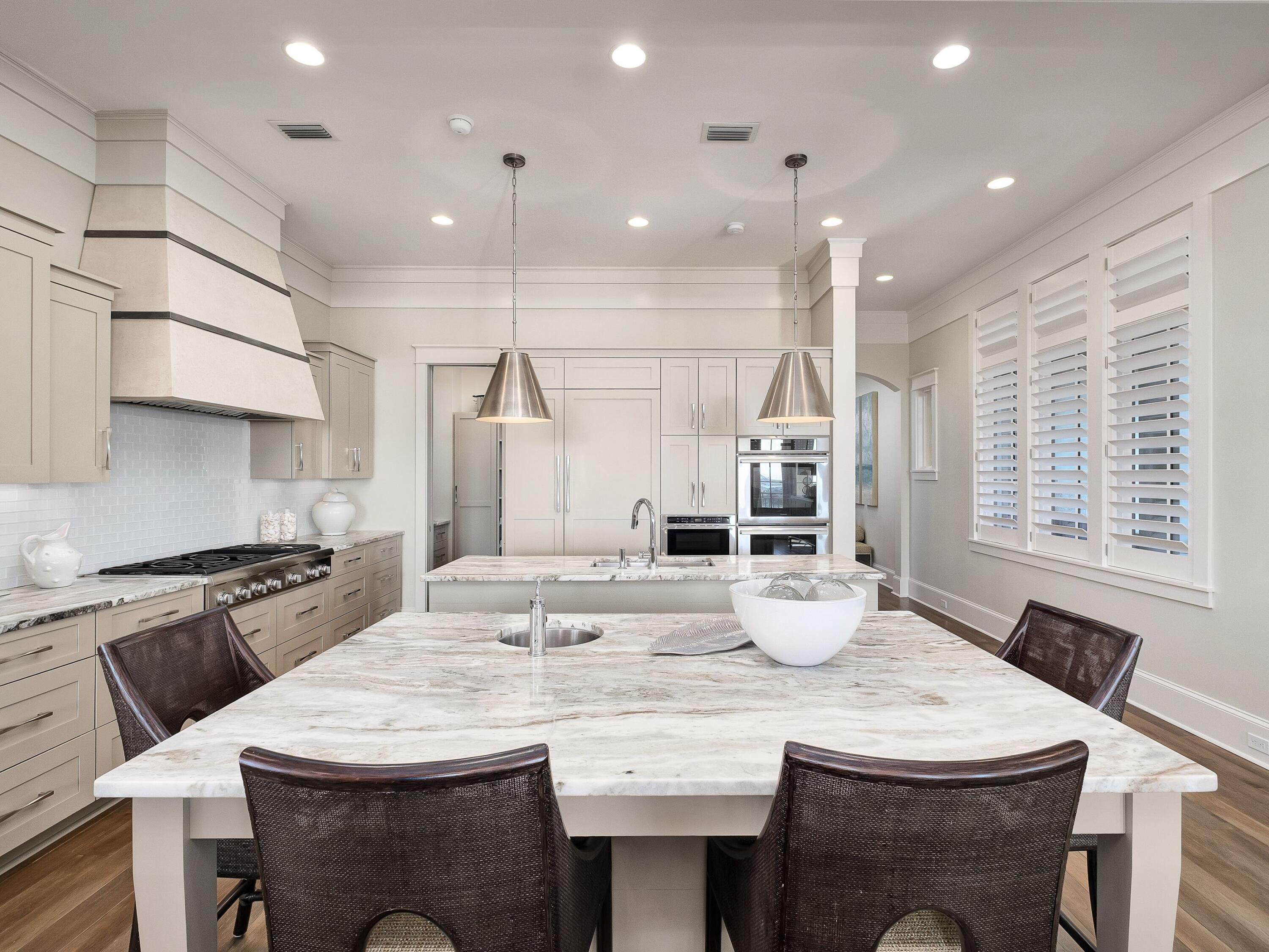 RETREAT THE - Residential