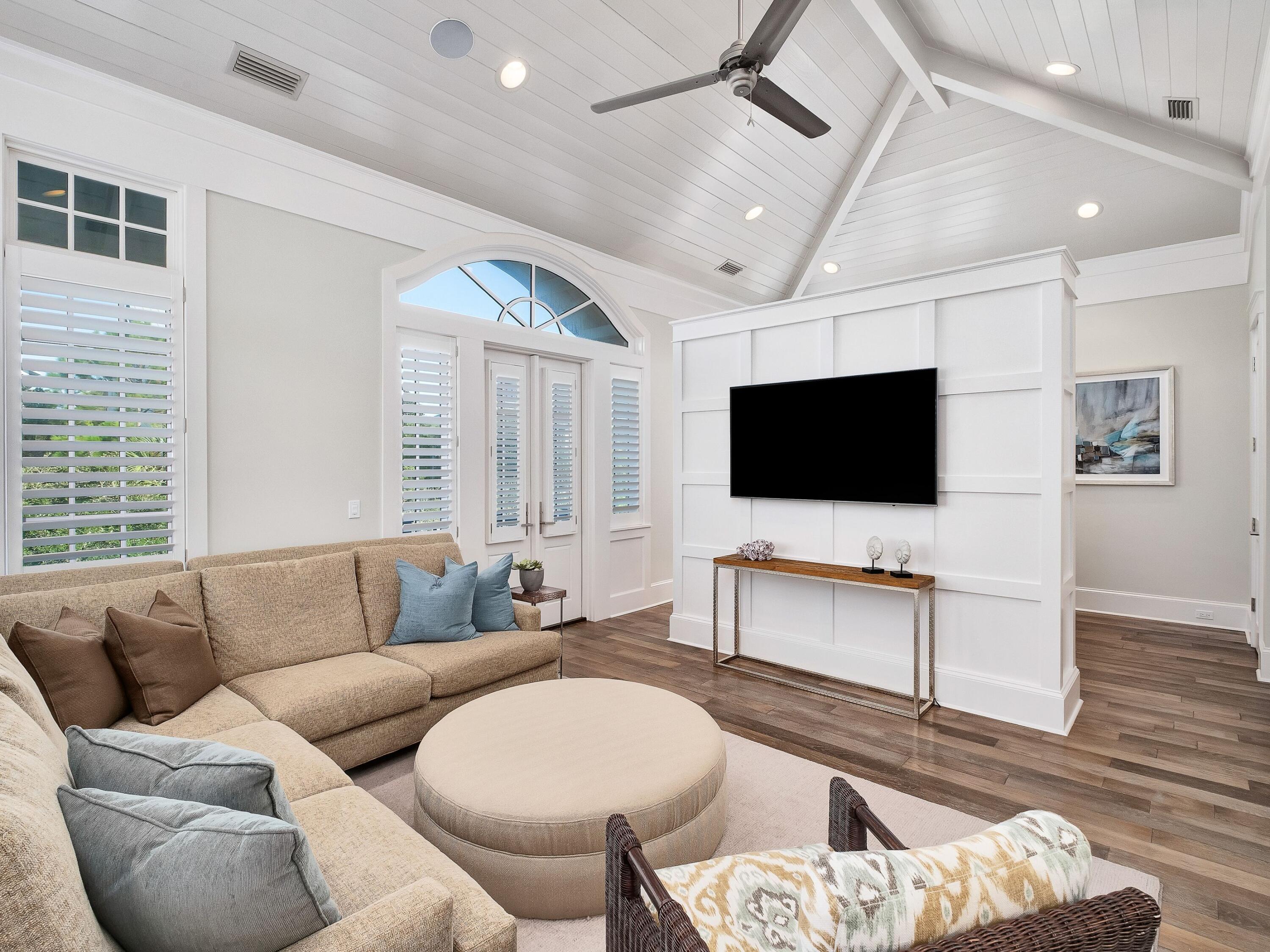 RETREAT THE - Residential