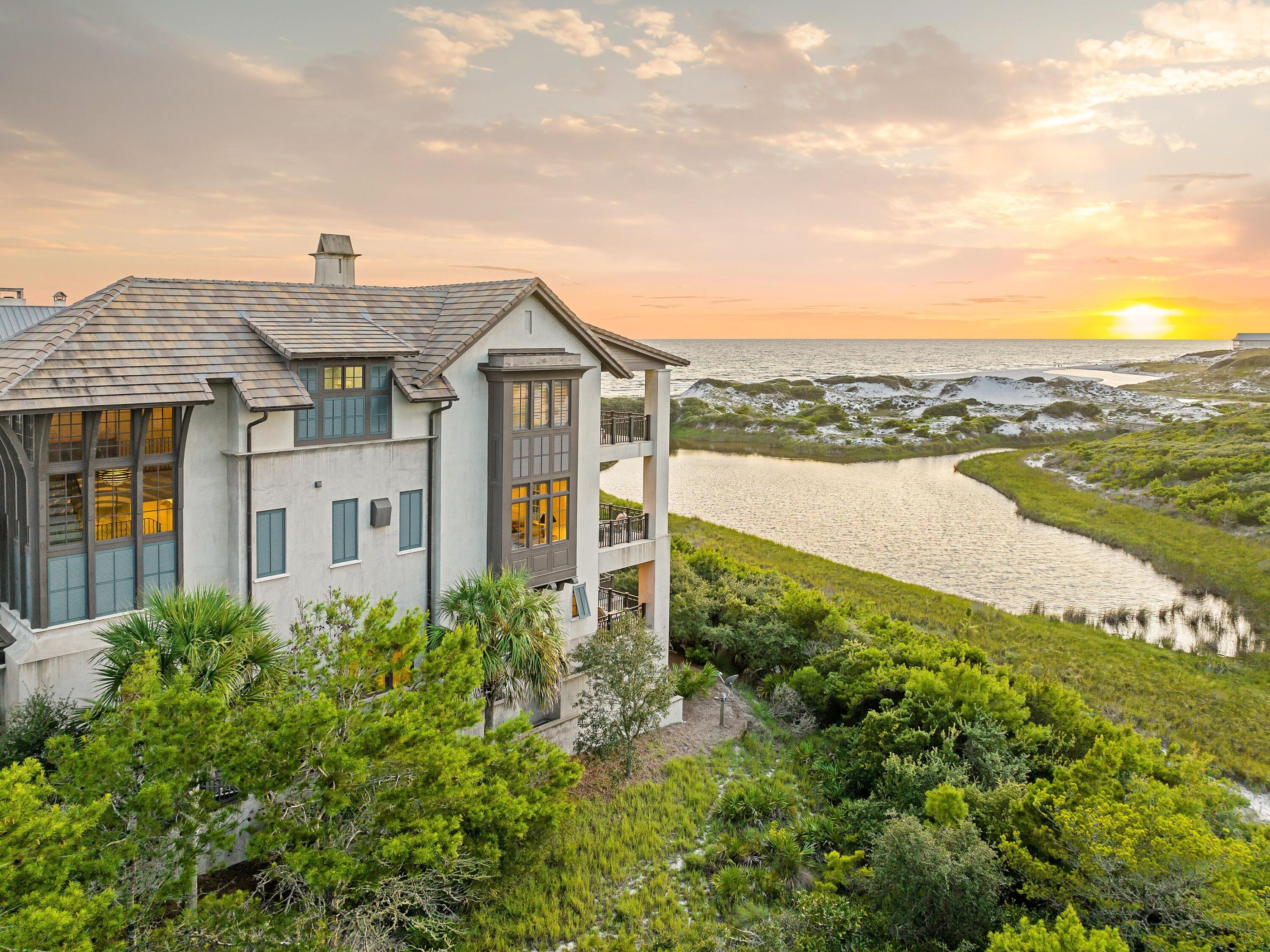 RETREAT THE - Residential