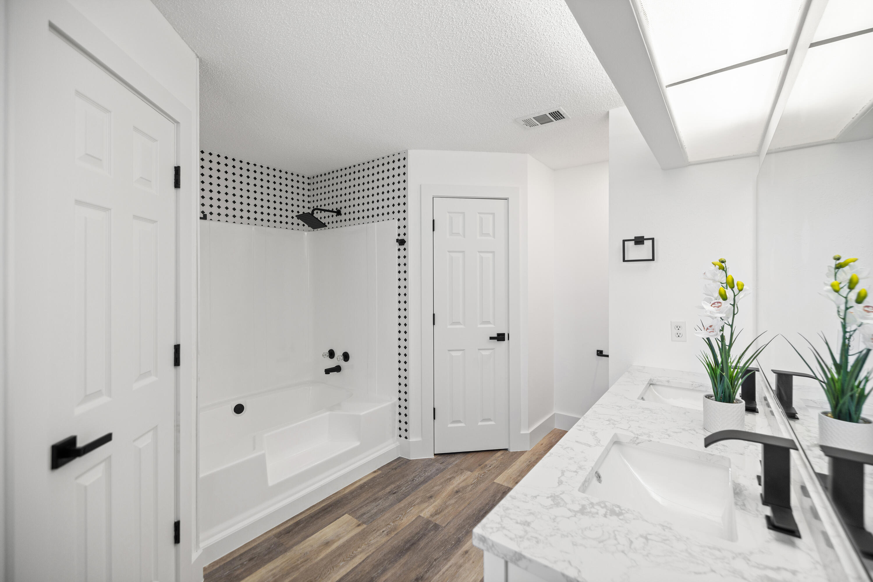 SANDY BEACH ESTATES - Residential