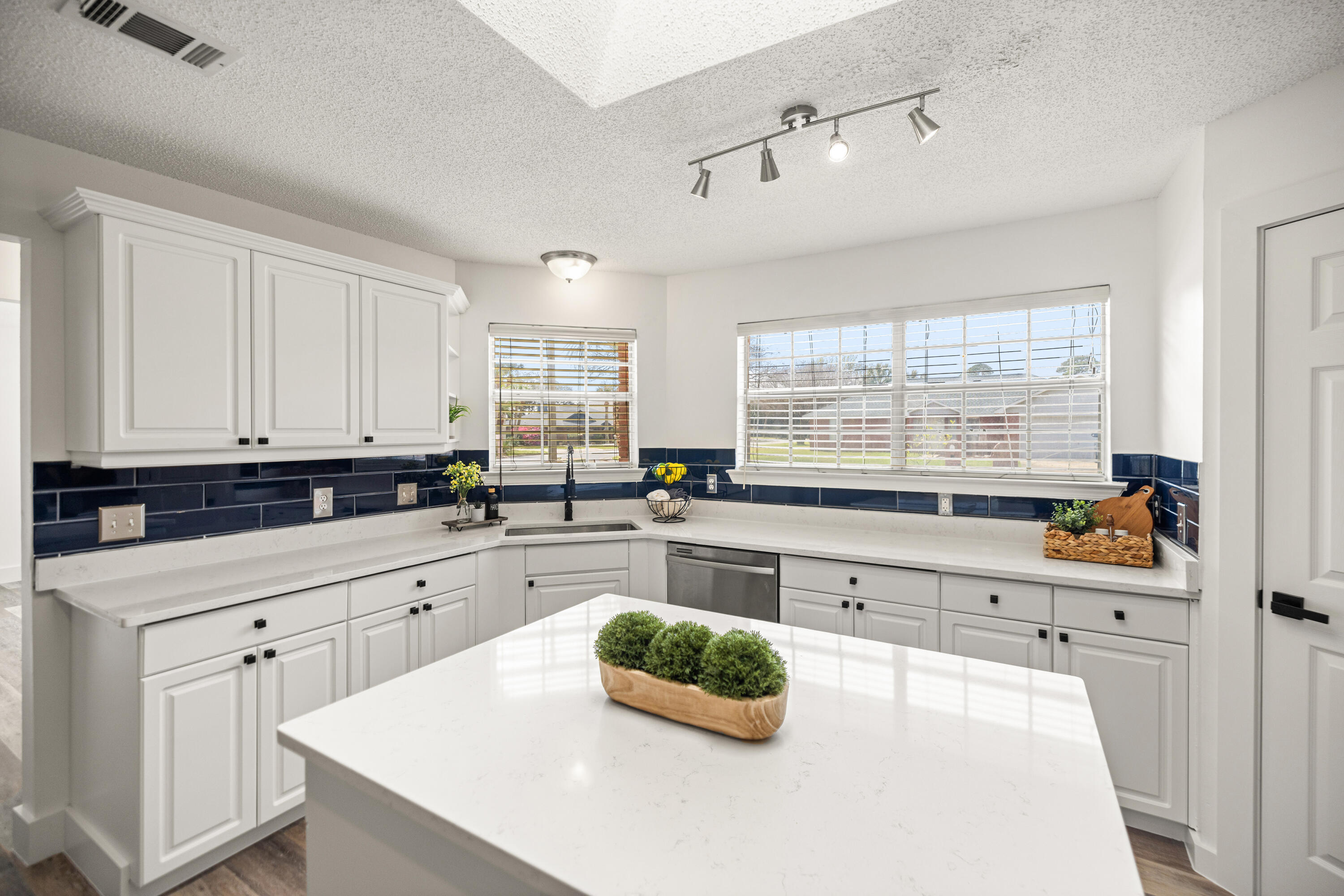 SANDY BEACH ESTATES - Residential