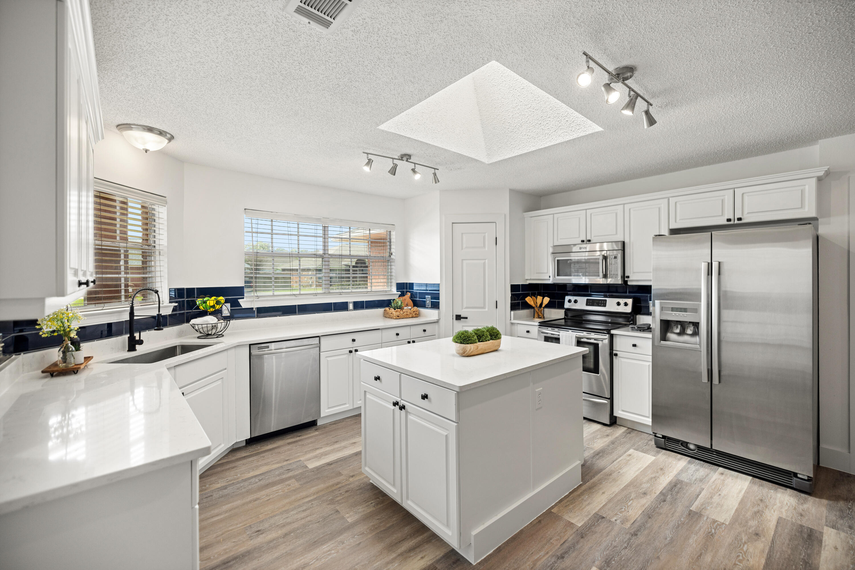 SANDY BEACH ESTATES - Residential