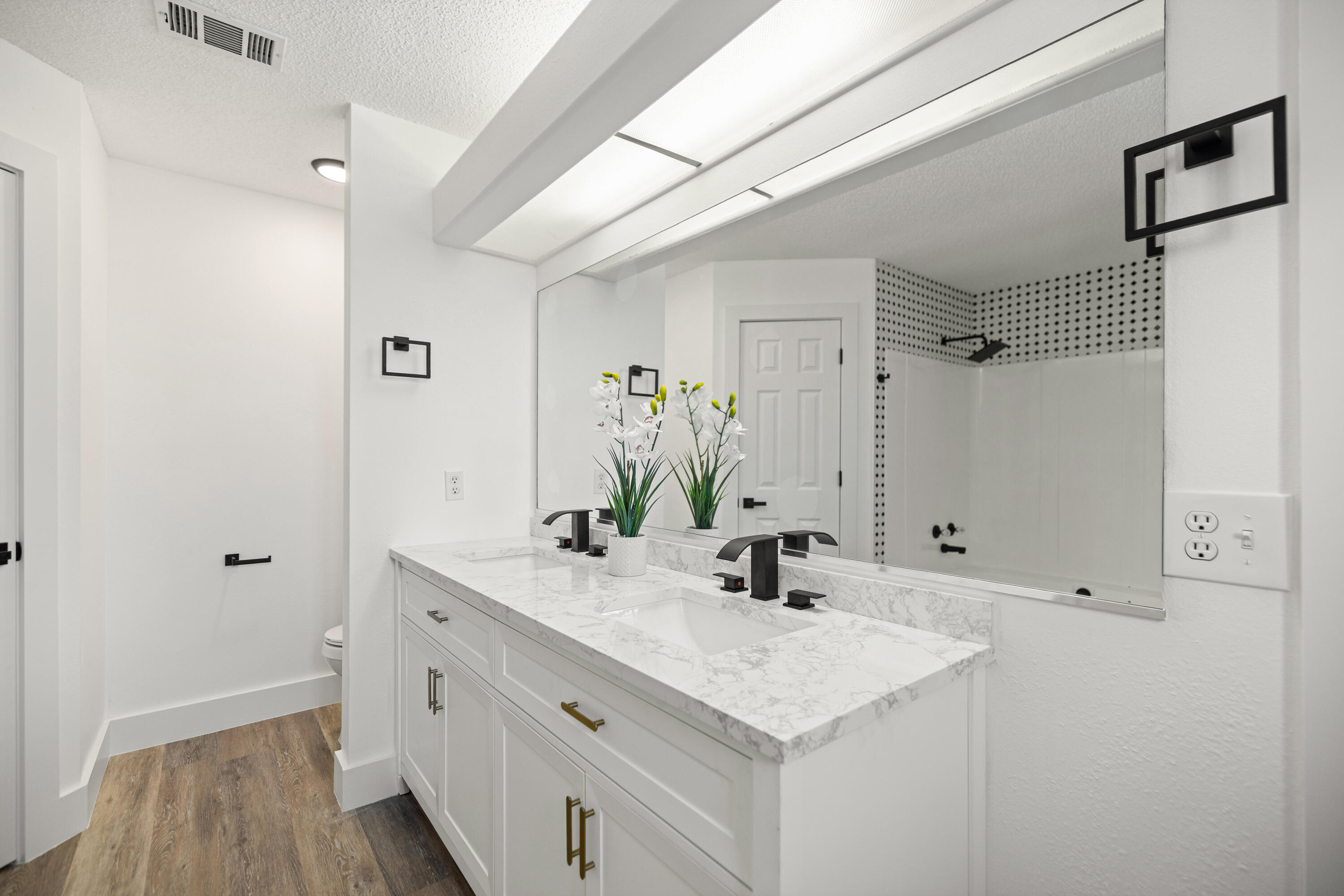 SANDY BEACH ESTATES - Residential