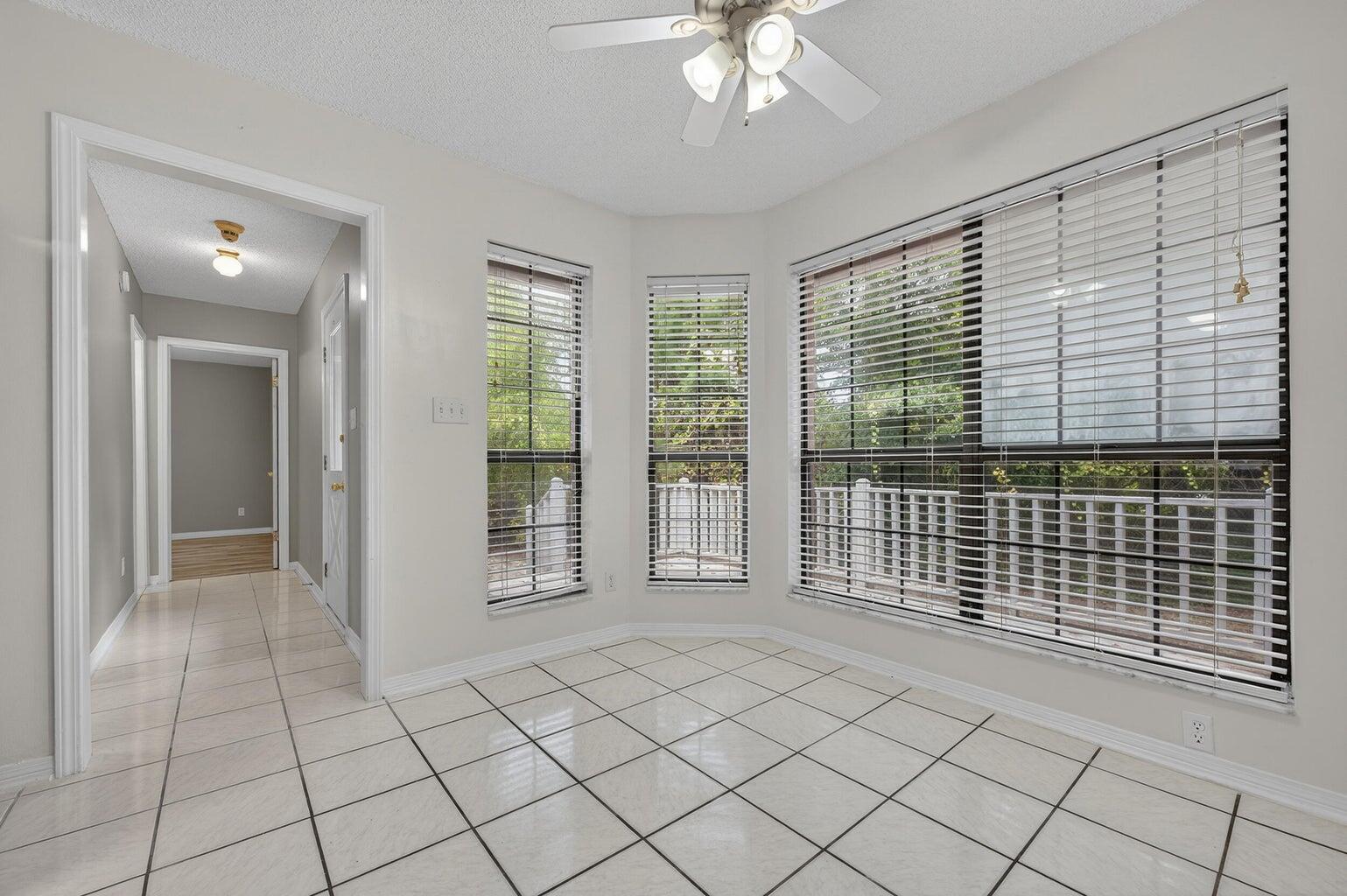 MARINERS COVE - Residential Lease