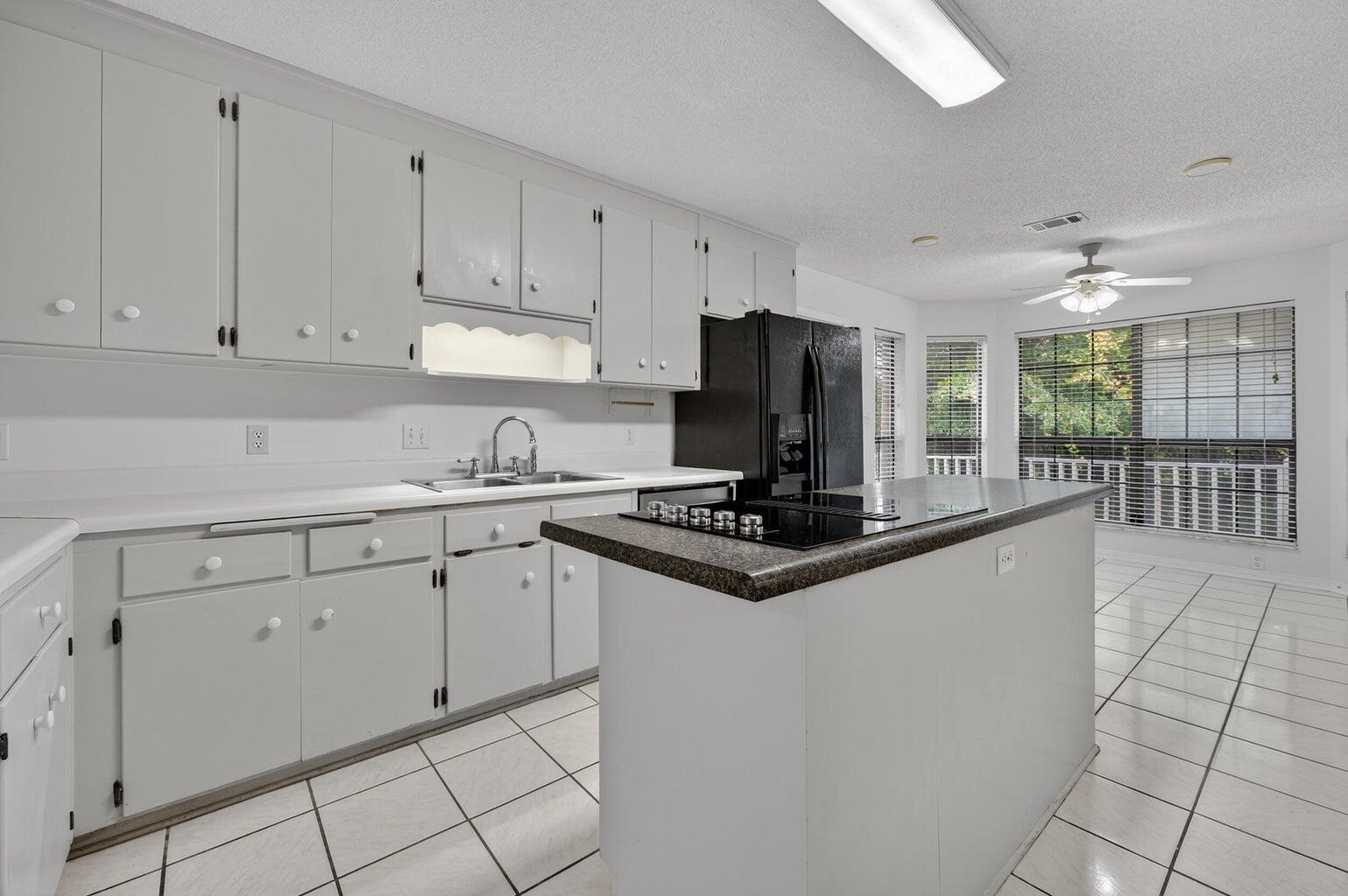 MARINERS COVE - Residential Lease