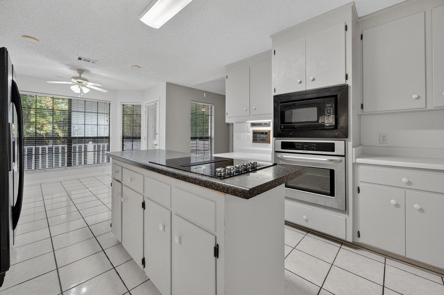 MARINERS COVE - Residential Lease