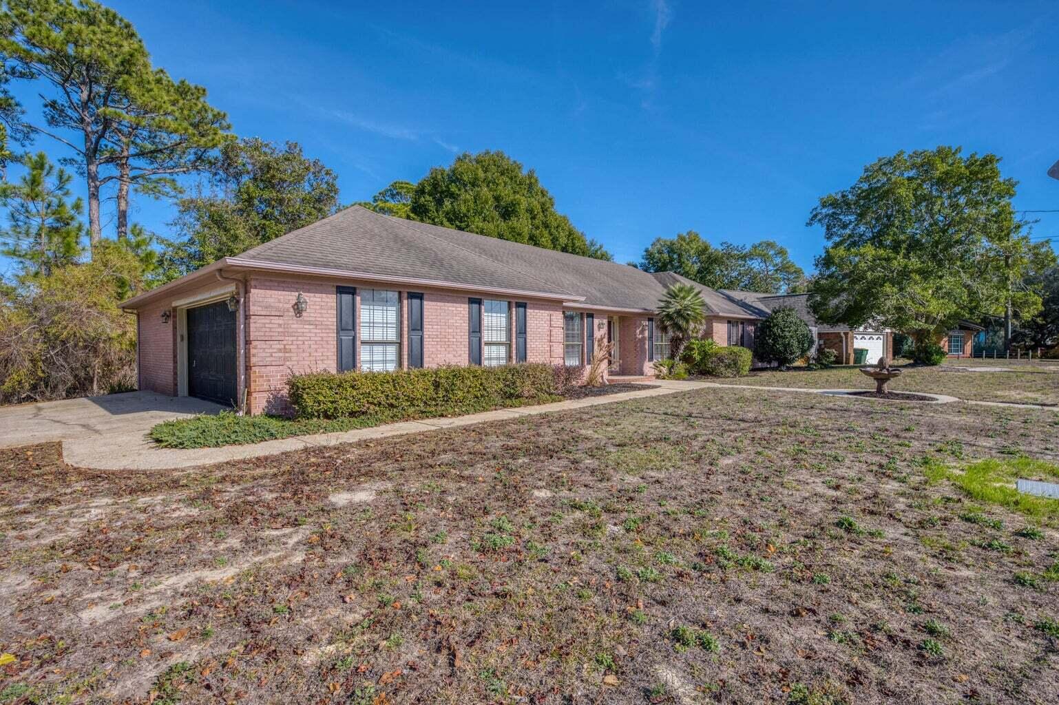 MARINERS COVE - Residential Lease