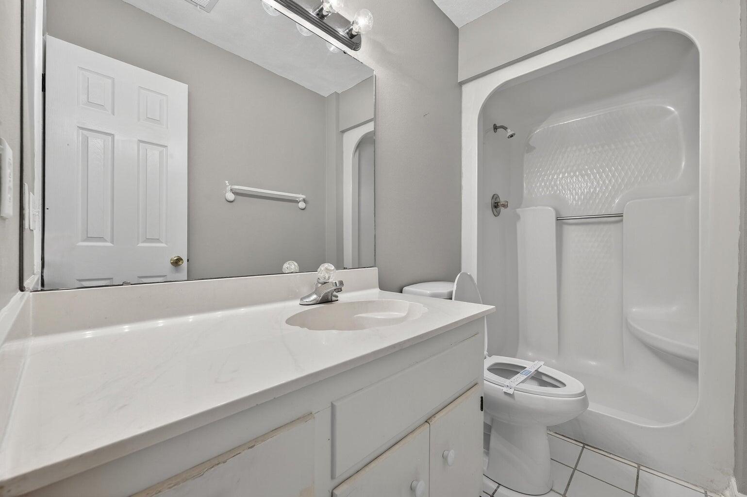 MARINERS COVE - Residential Lease