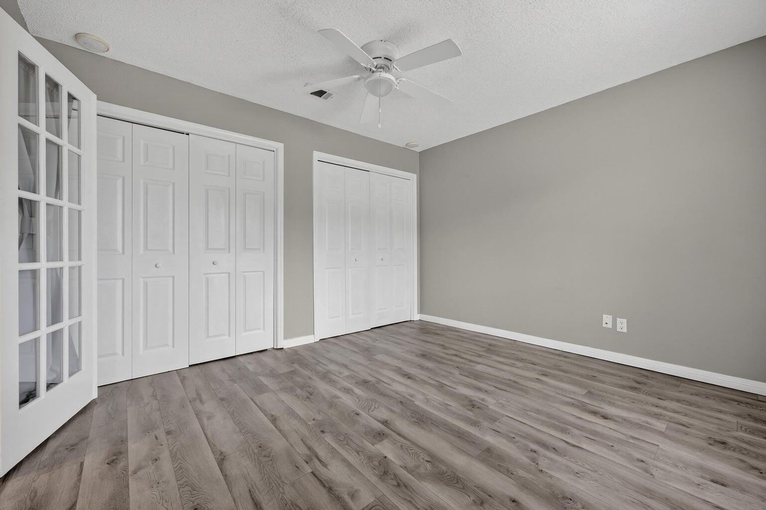 MARINERS COVE - Residential Lease